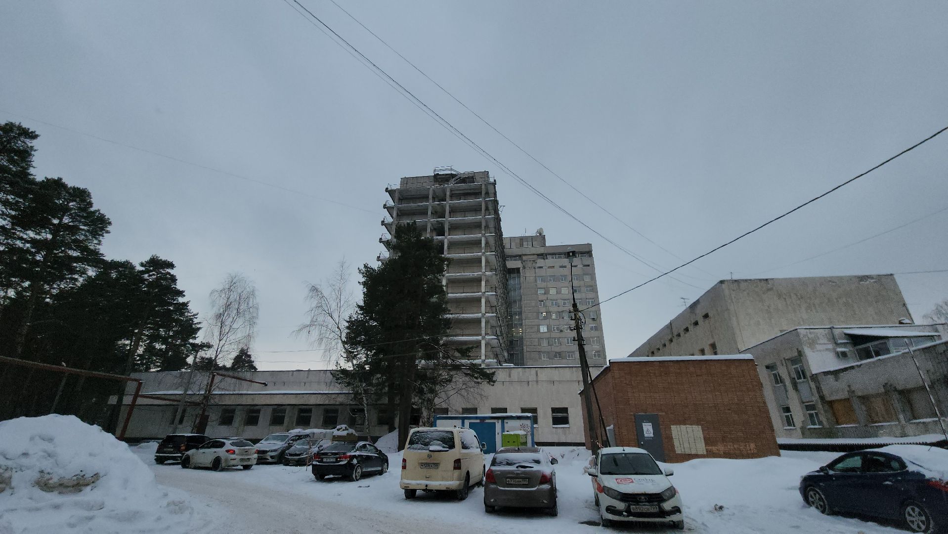 Приведи друга, Жуковская ОКБ, акция, выплата, 40 тысяч рублей, Семенов, специалист, медик,