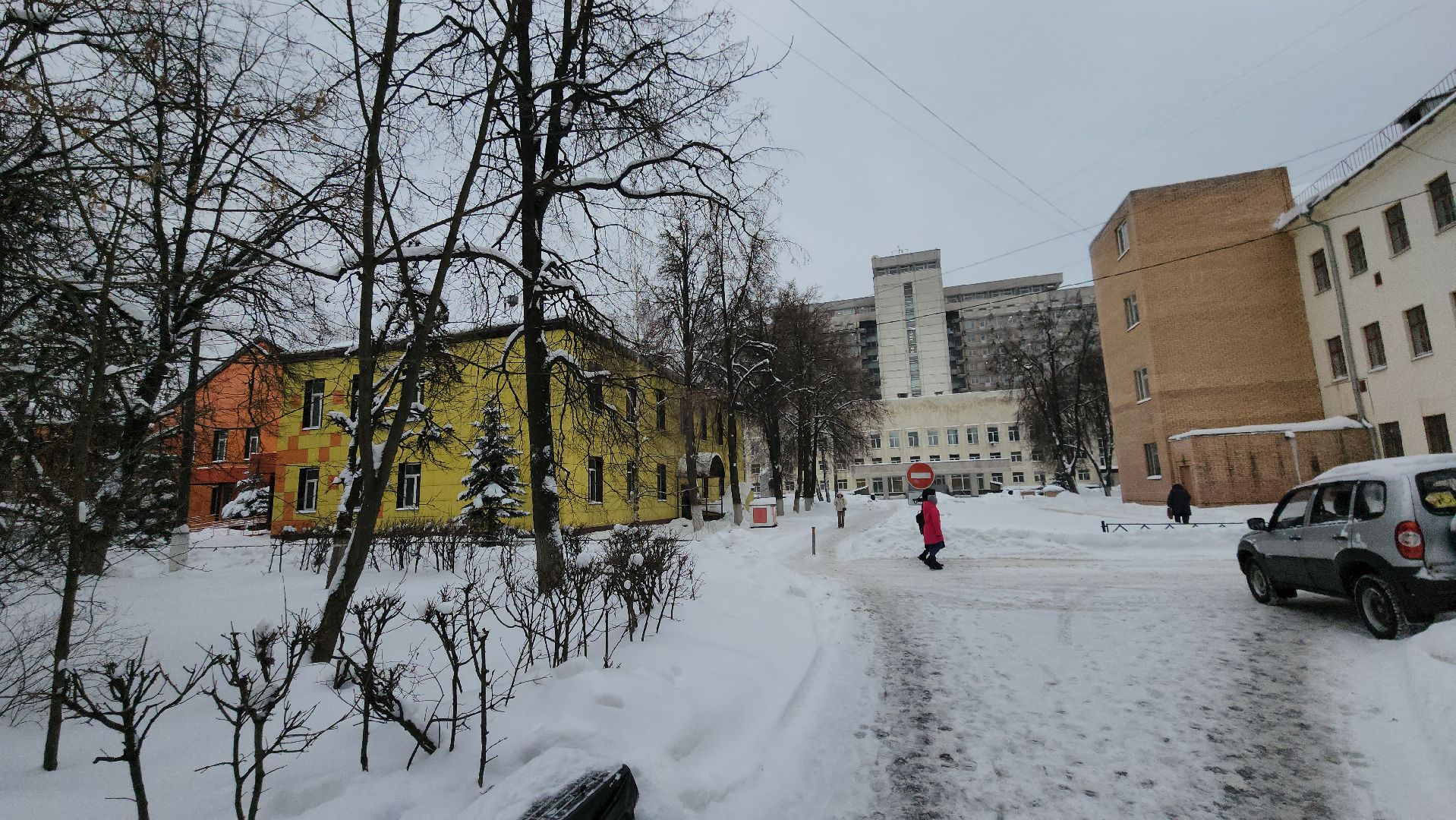 Приведи друга, Жуковская ОКБ, акция, выплата, 40 тысяч рублей, Семенов, специалист, медик,