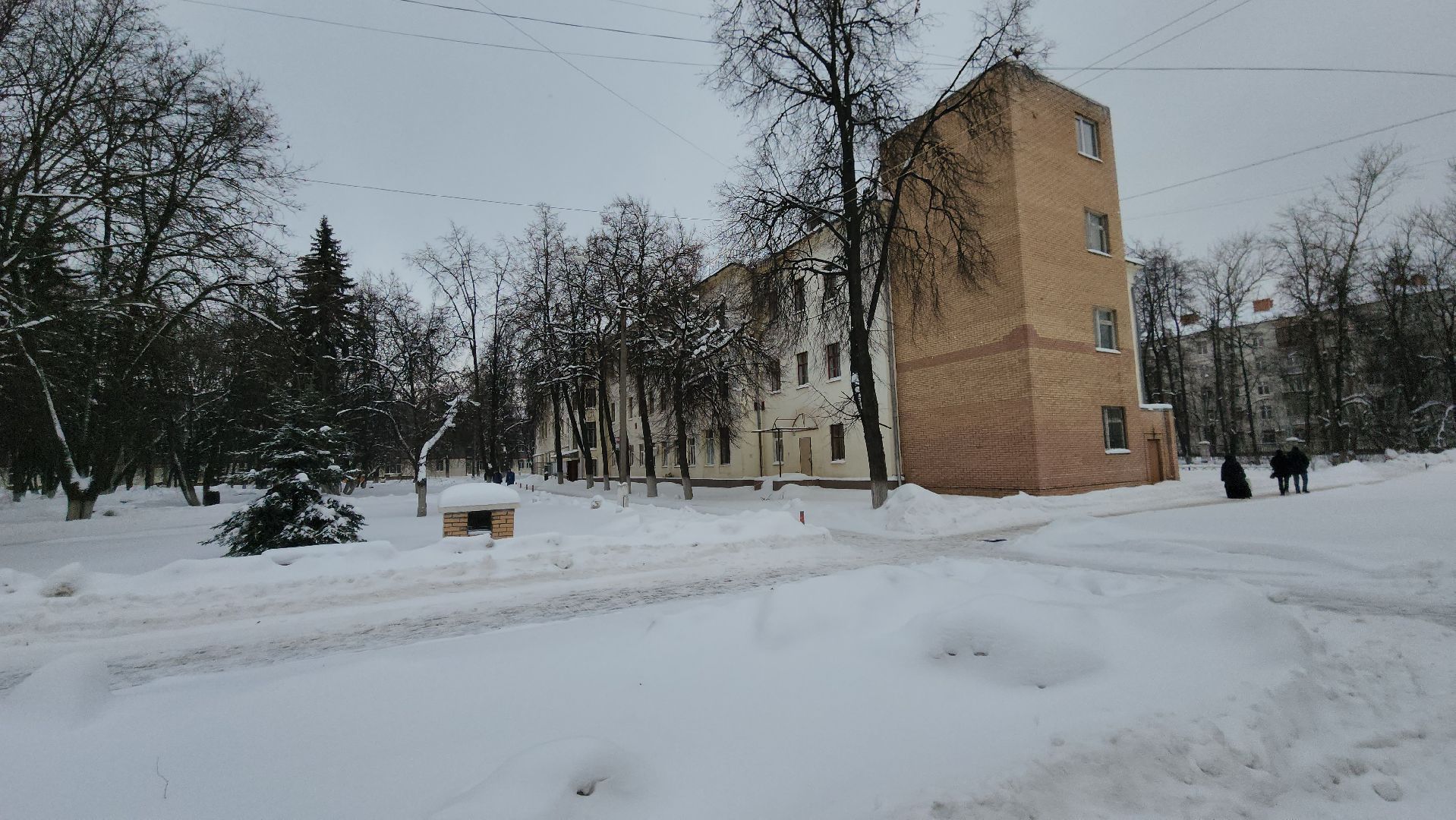 Приведи друга, Жуковская ОКБ, акция, выплата, 40 тысяч рублей, Семенов, специалист, медик,