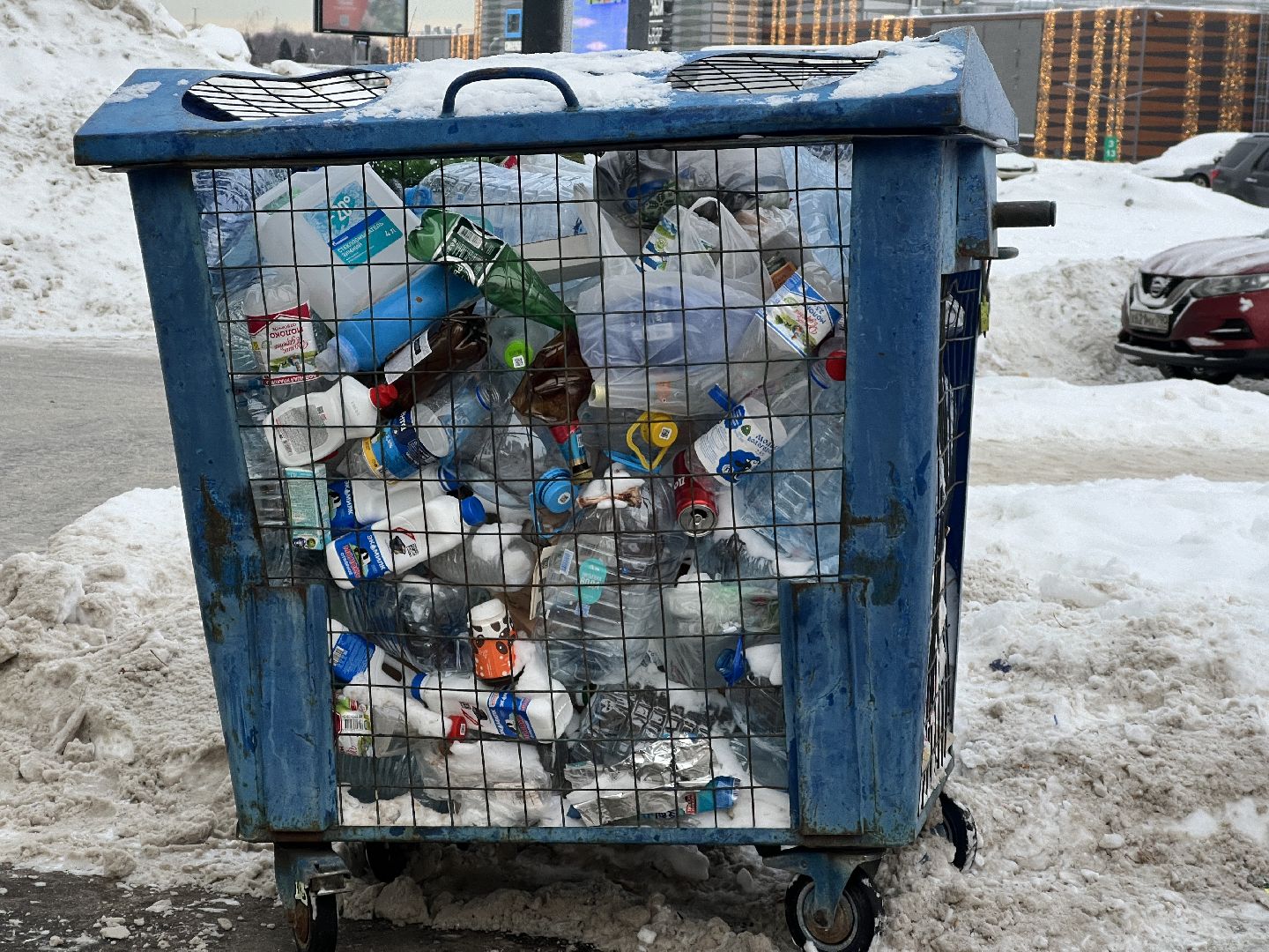 химки, контейнерная площадка, мусор, уборка мусора, мусорные контейнеры,