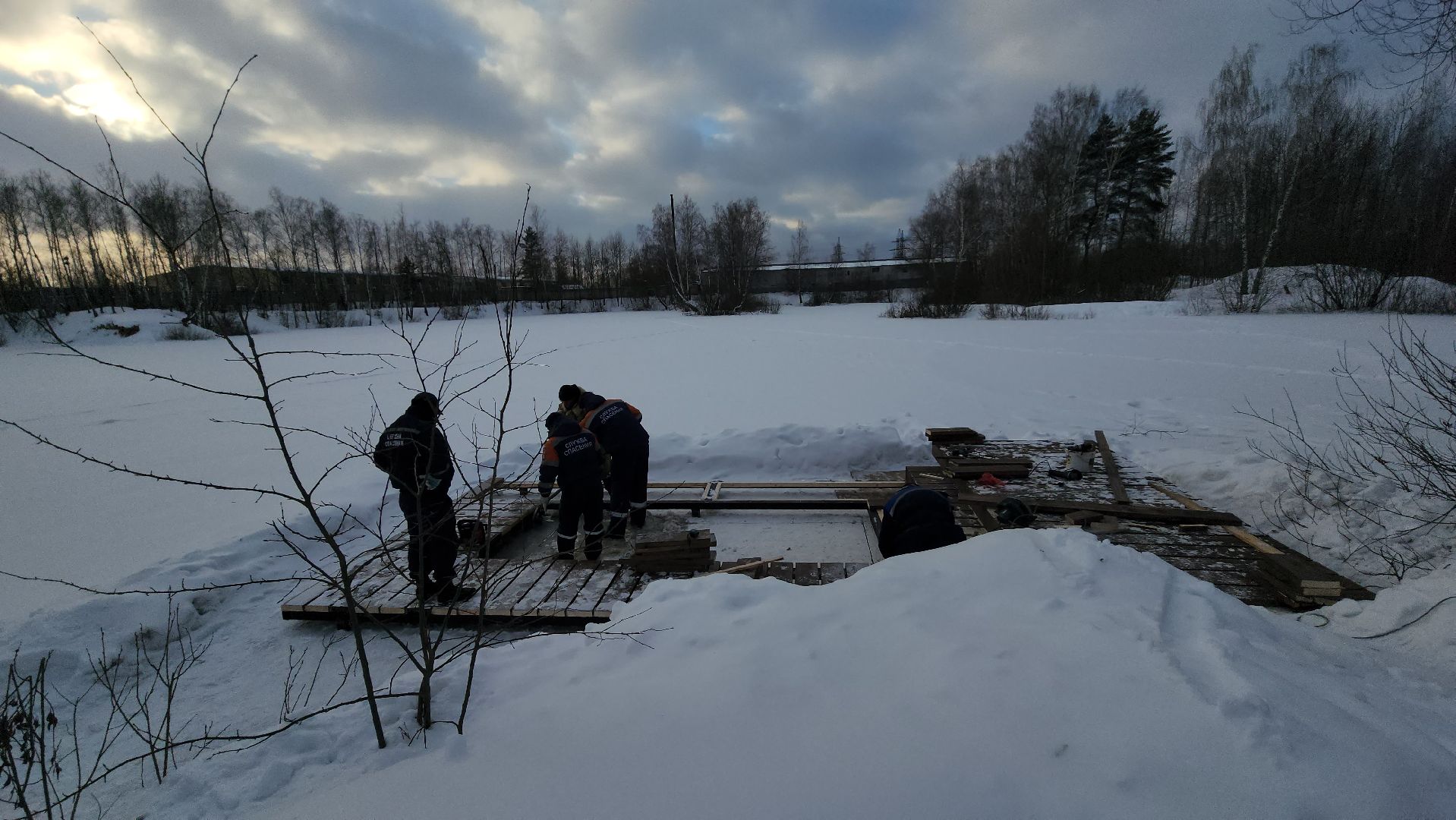серпухов, крещение господне, иордань, прорубь, омовение, юпитер,