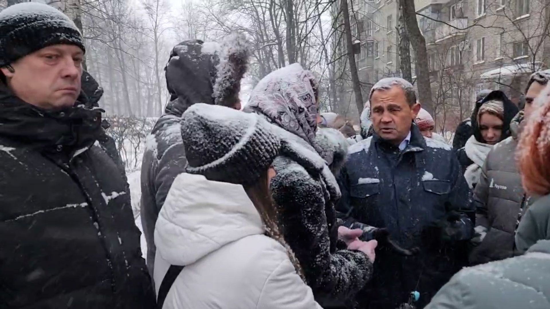 Реутов, выездная администрация, глава Реутова, вопрос-ответ, ЖКХ, отопление, дороги, снег,