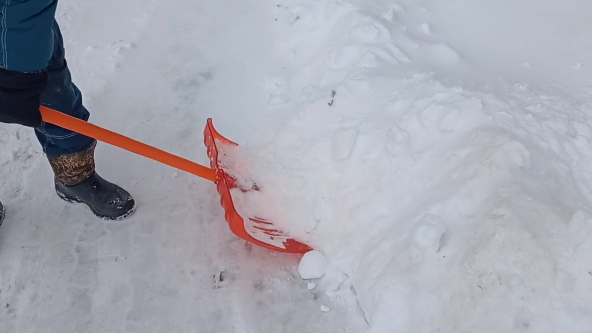 Реутов, снегопад, очистка дорог, борьба со снегом, циклон, ветер, вьюга, заметает,