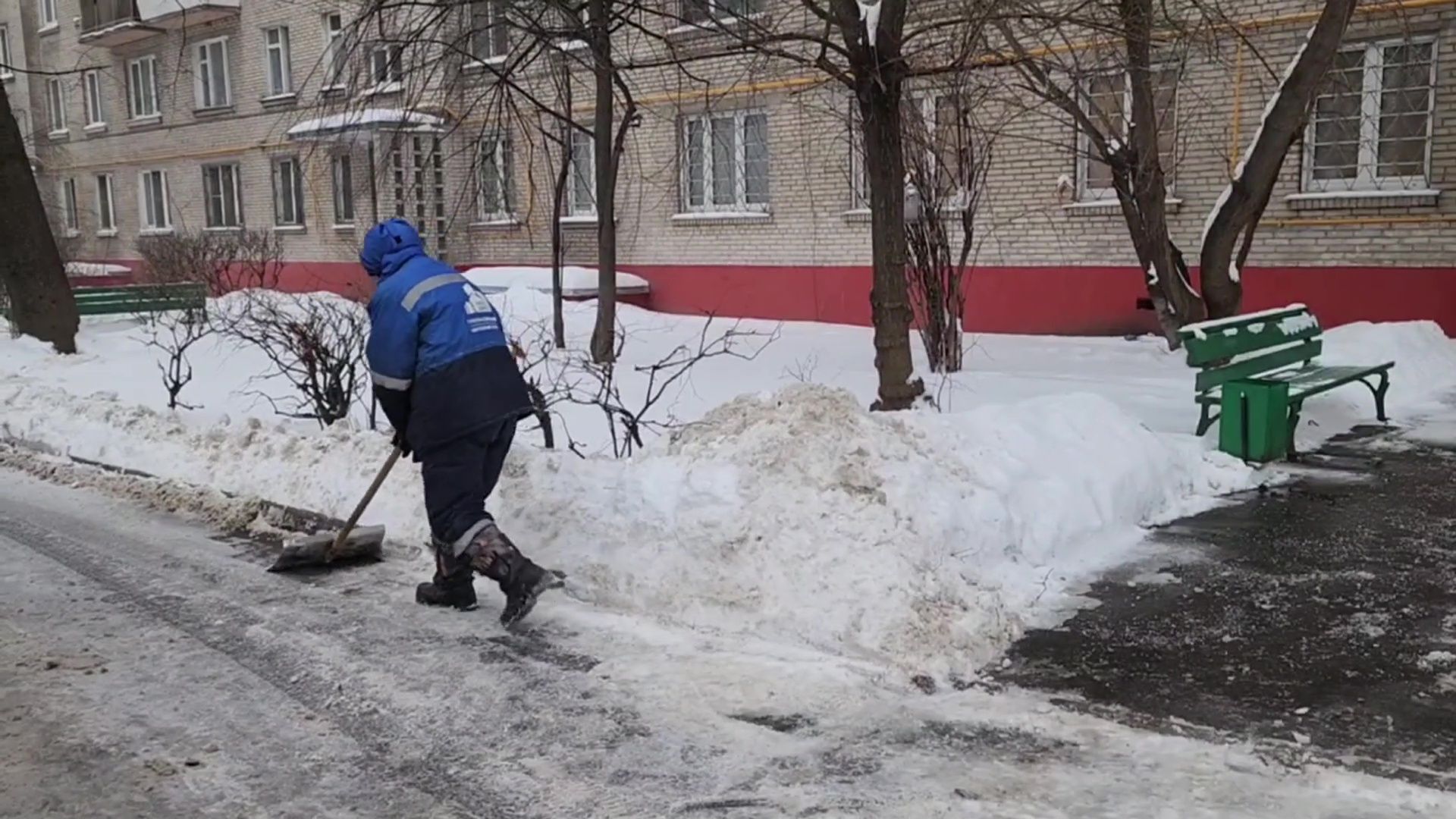 Реутов, снегопад, очистка дорог, борьба со снегом, циклон, ветер, вьюга, заметает,