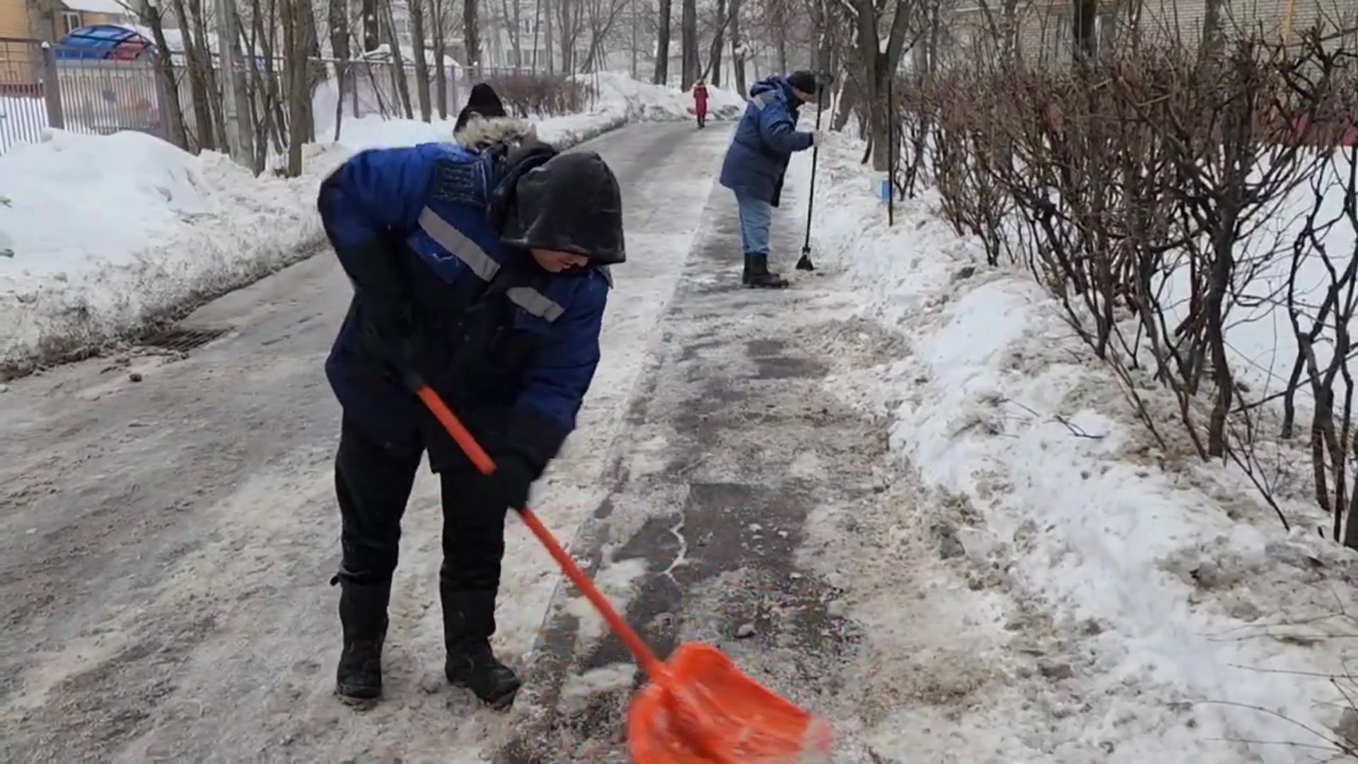 Реутов, снегопад, очистка дорог, борьба со снегом, циклон, ветер, вьюга, заметает,