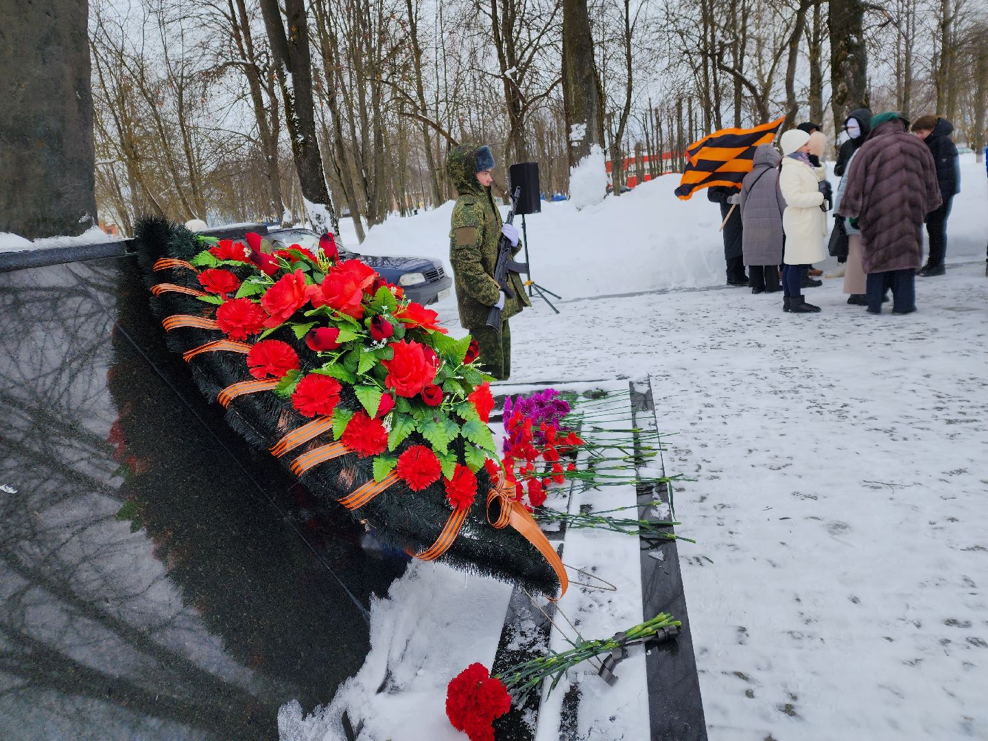 волоколамск, ярополец, кремлевские курсанты, воины, память, памятник, мемориал, день освобождения,