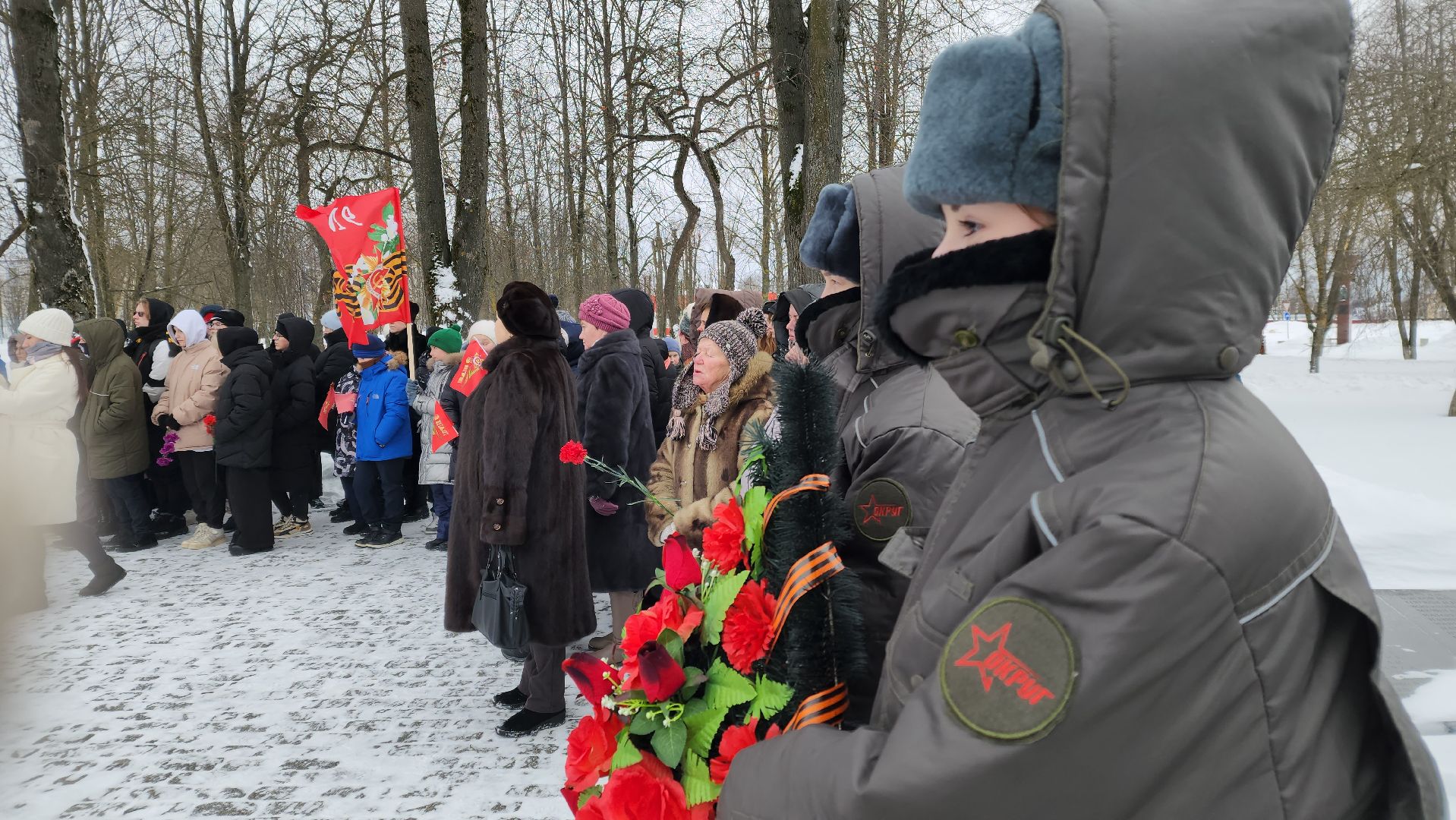 волоколамск, ярополец, кремлевские курсанты, воины, память, памятник, мемориал, день освобождения,