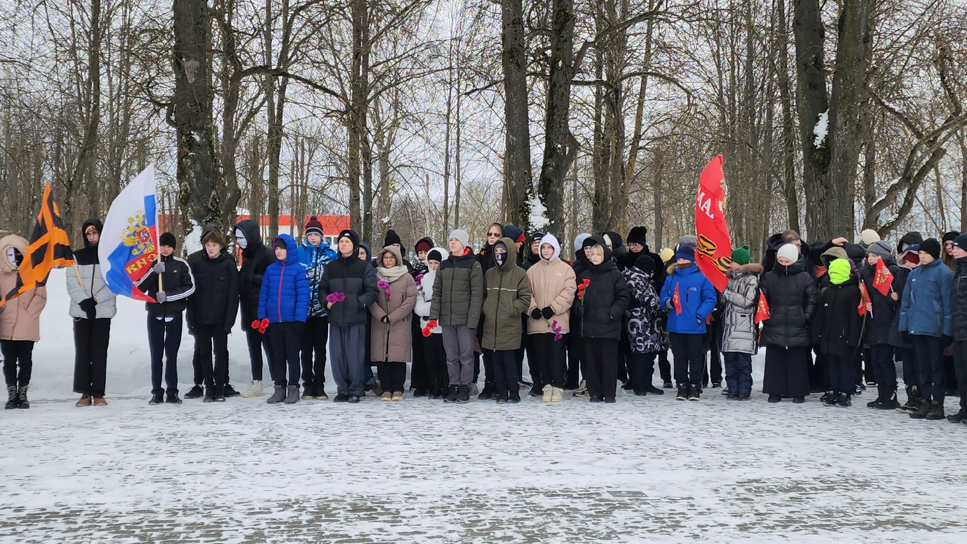 волоколамск, ярополец, кремлевские курсанты, воины, память, памятник, мемориал, день освобождения,