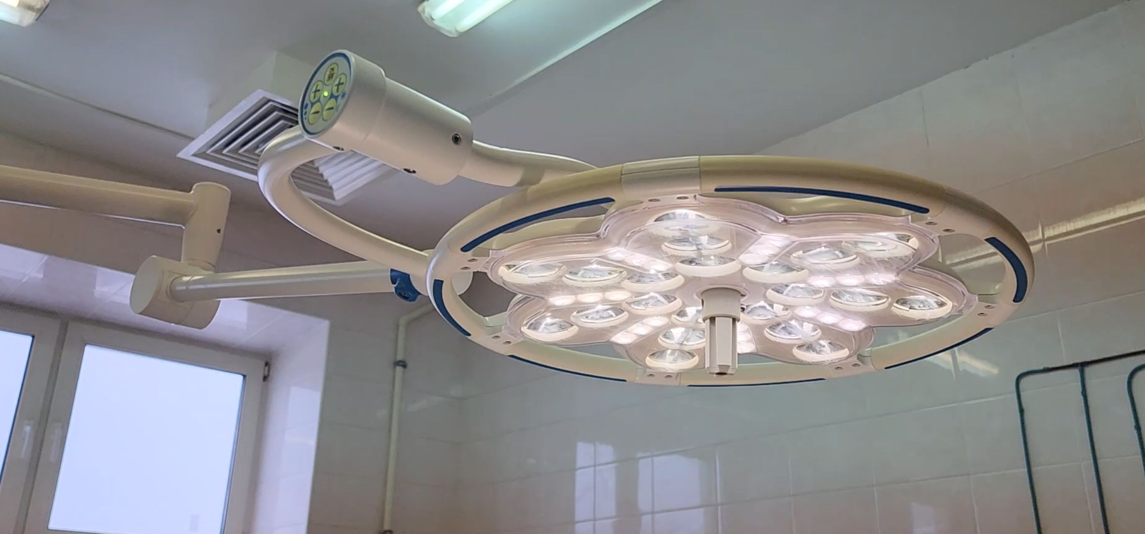 кашира, каширская больница, хирургия, миниинвазивные операции, новое оборудование, отечественное оборудование,