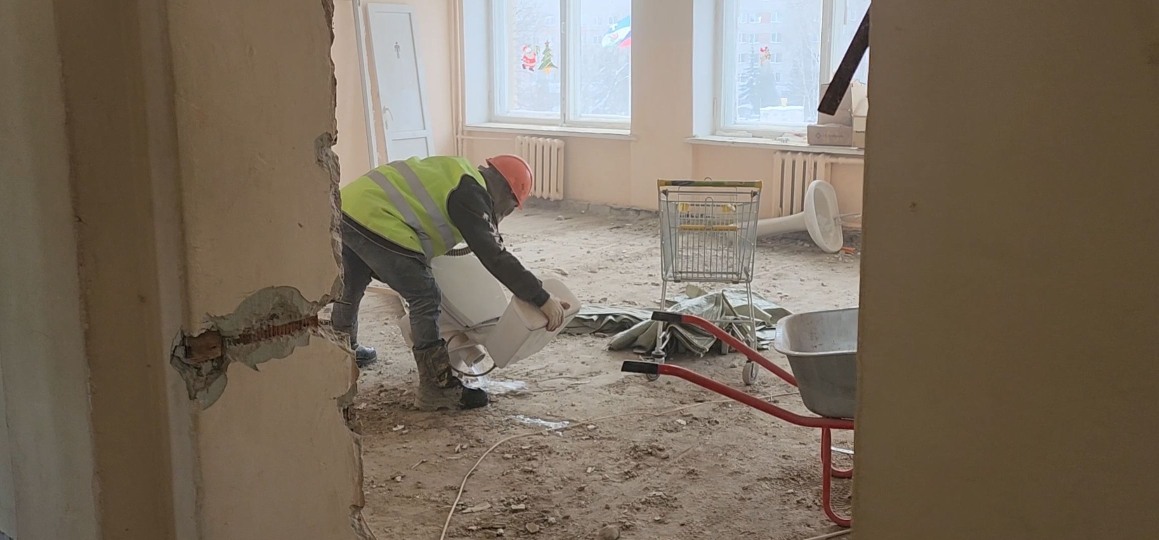 кашира, ожерелье, школа 10, капремонт школы, демонтажные работы,