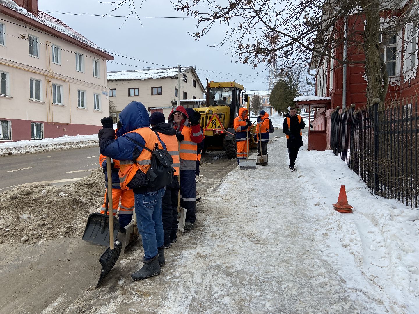 волоколамск, снегопад, дорожная безопасность, дорожная обстановка, дорожные службы, коммунальная техника, коммунальное предприятие,