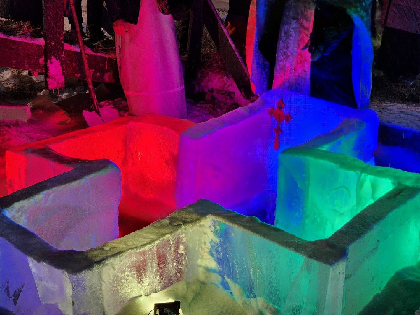 можайск, можайский городской округ, подмосковье, крещения, крещенские купания, жители, купель, Крещение Господне,