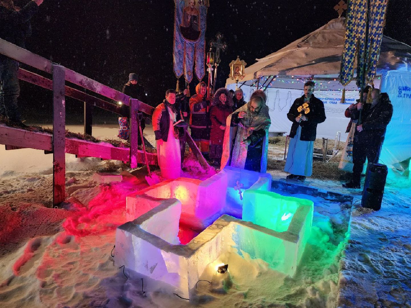 можайск, можайский городской округ, подмосковье, крещения, крещенские купания, жители, купель, Крещение Господне,