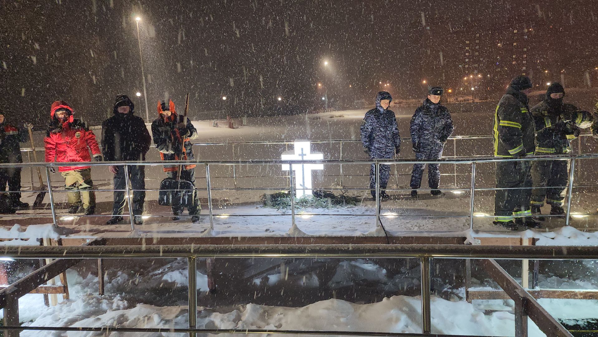 серпухов, крещенские купания, ногинский пруд, иордань, благочинный,