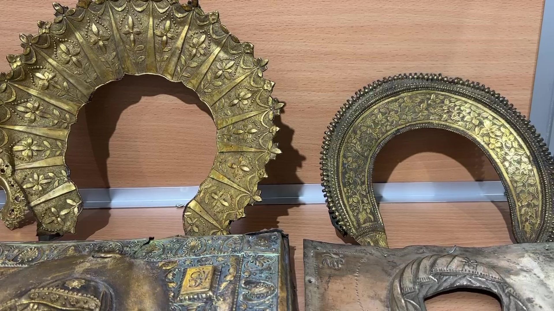 Реутов, музей, выставка, риза, иконы, святые,