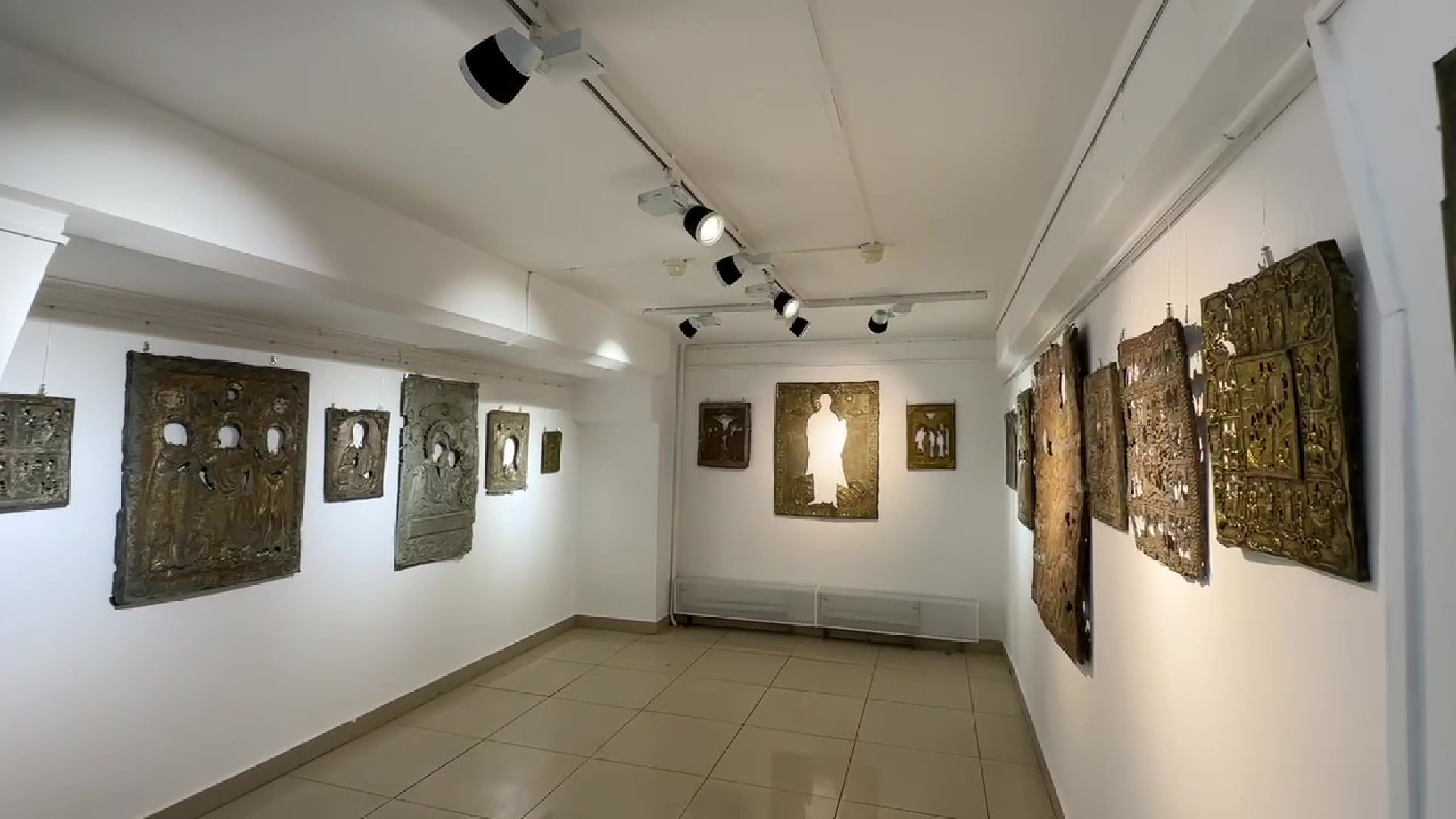 Реутов, музей, выставка, риза, иконы, святые,