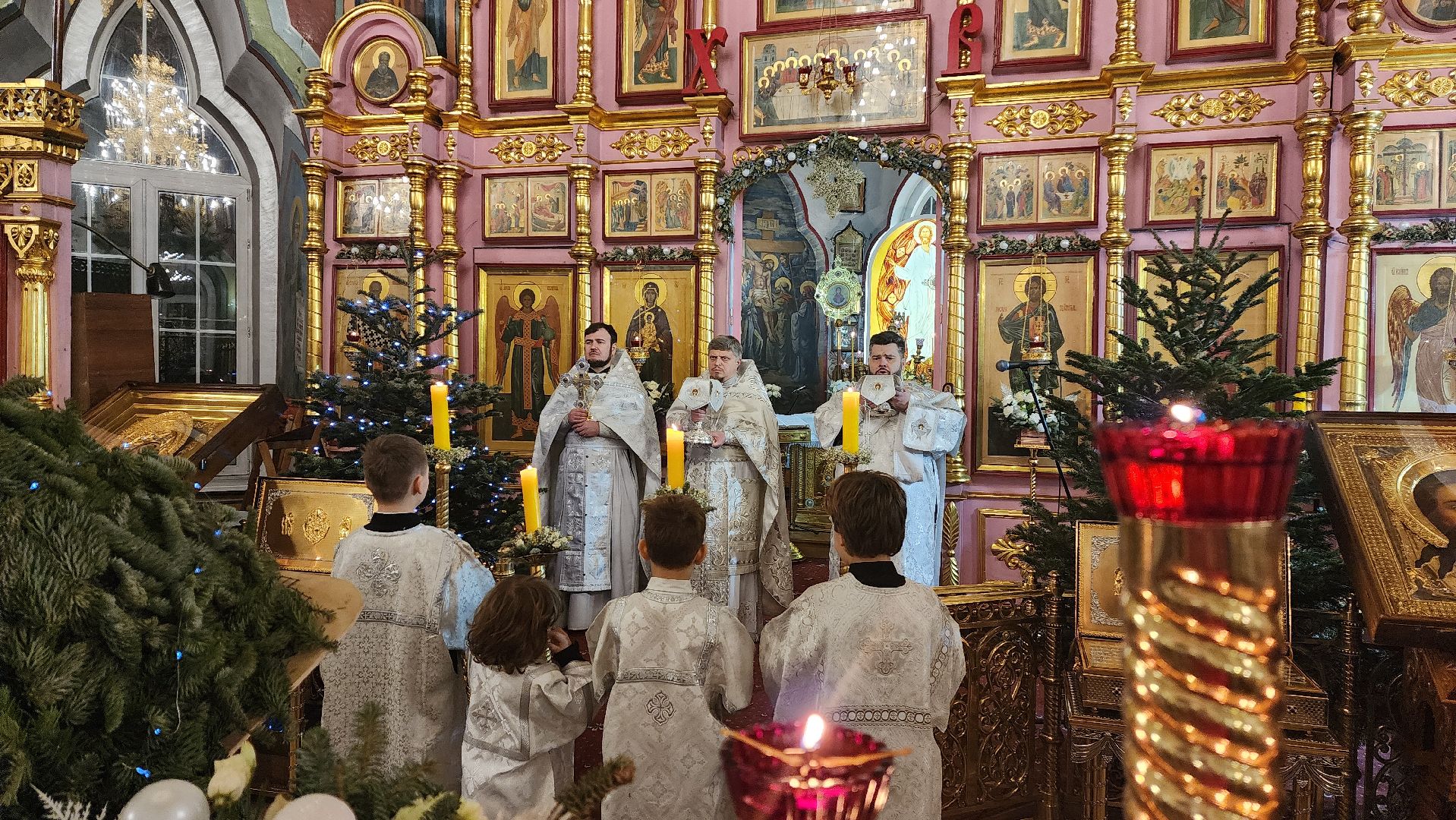 Подмосковье, Городской округ Пушкинский, Ивантеевка, Смоленской храм, крещение господне, служба,