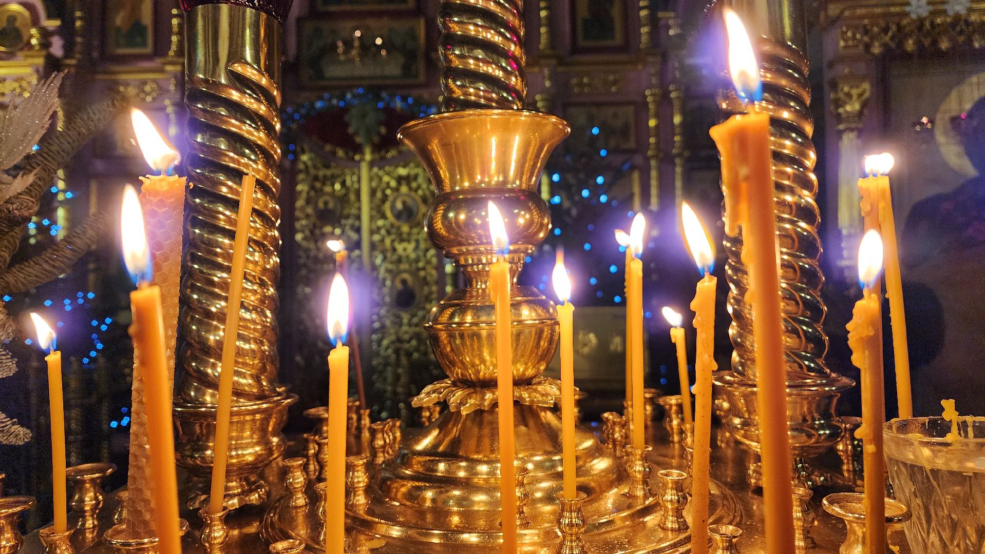 Подмосковье, Городской округ Пушкинский, Ивантеевка, Смоленской храм, крещение господне, служба,