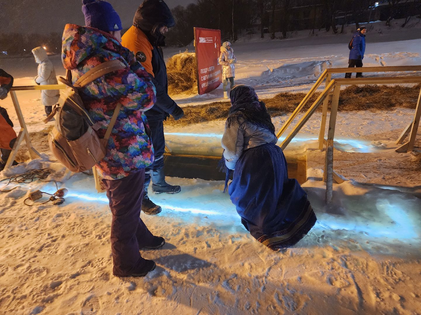 долгопрудный, крещение, купели, арка, ледяные фигуры,