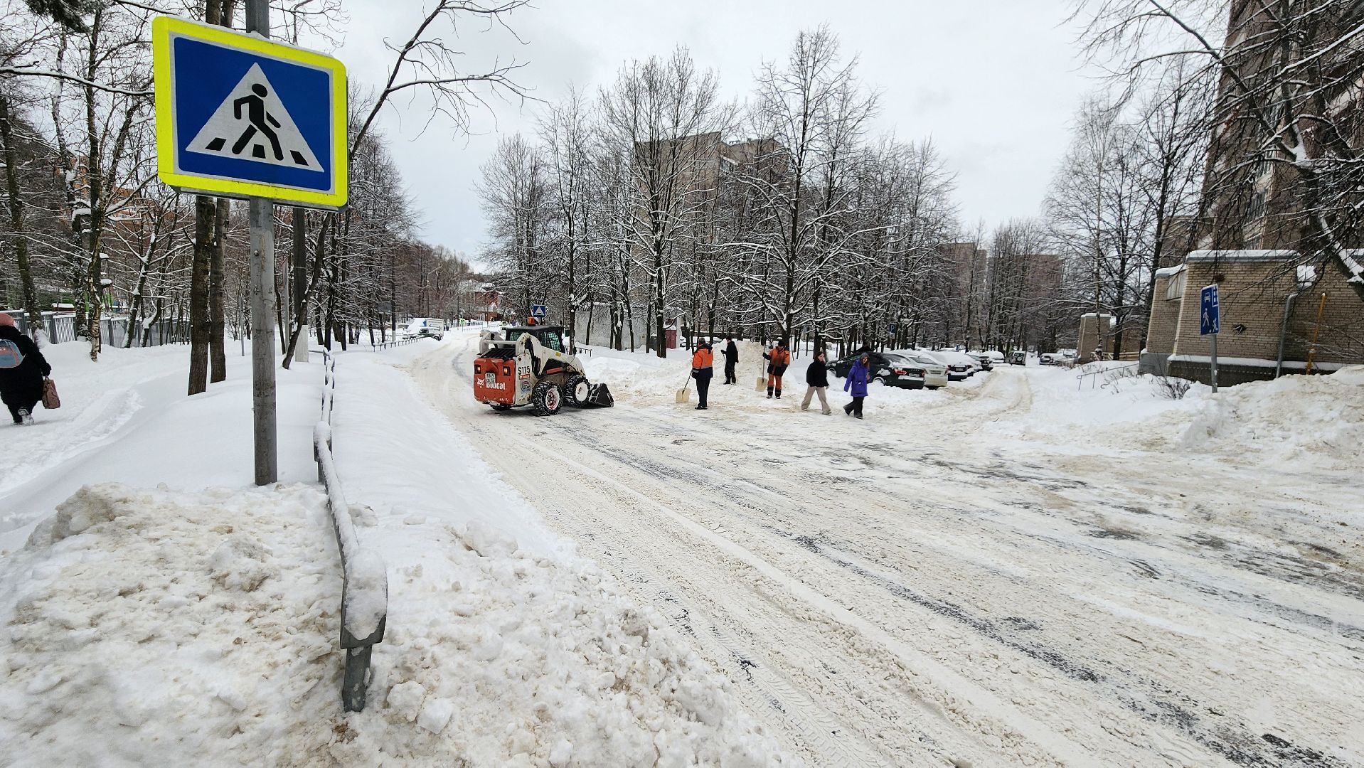 снег, уборка дворов, уборка дорог, протвино, коммунальная техника,
