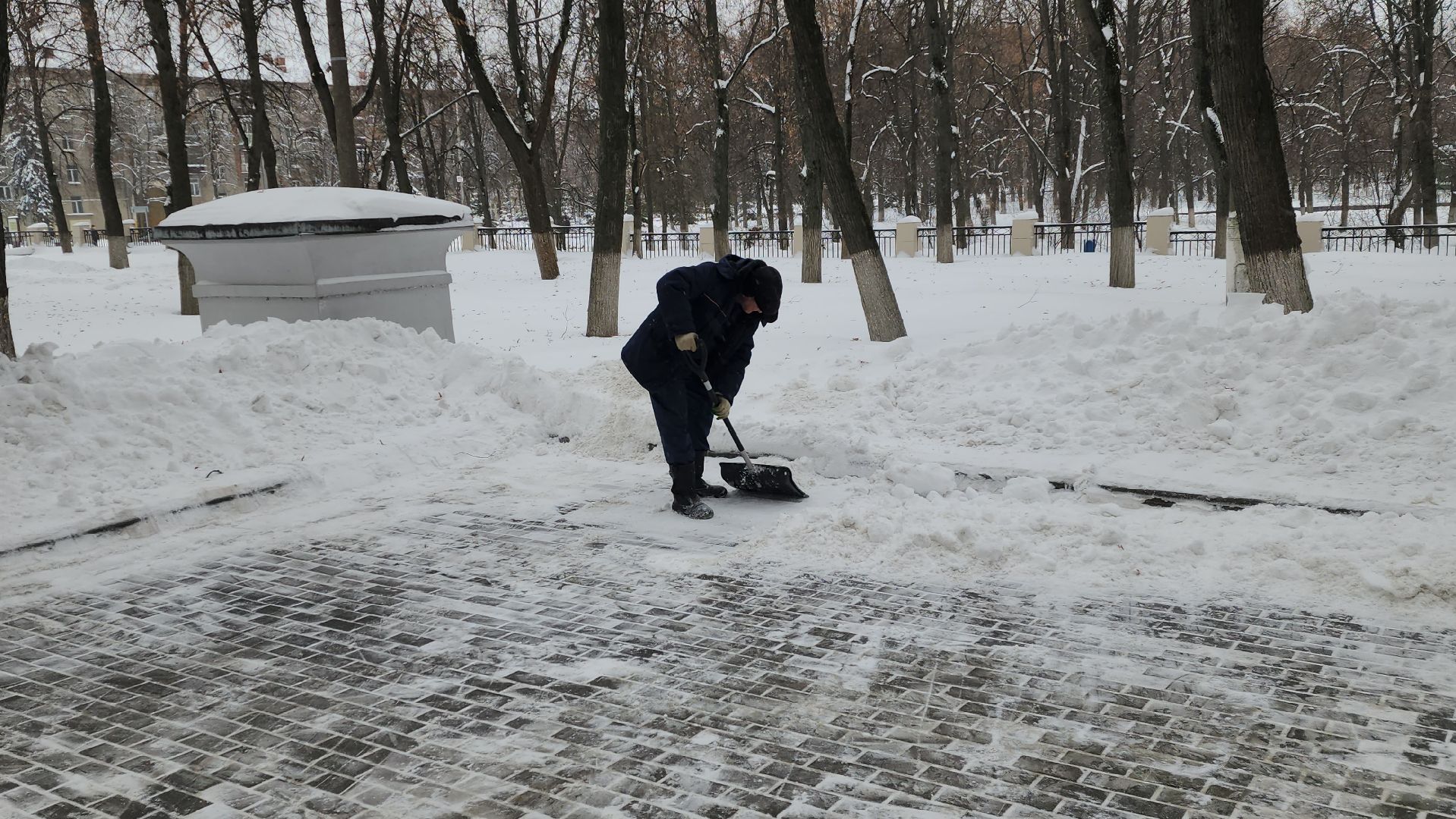 снегопад, уборка снега, коммунальные службы, трактор, Жуковская ОКБ, Агабекян, Никитин,