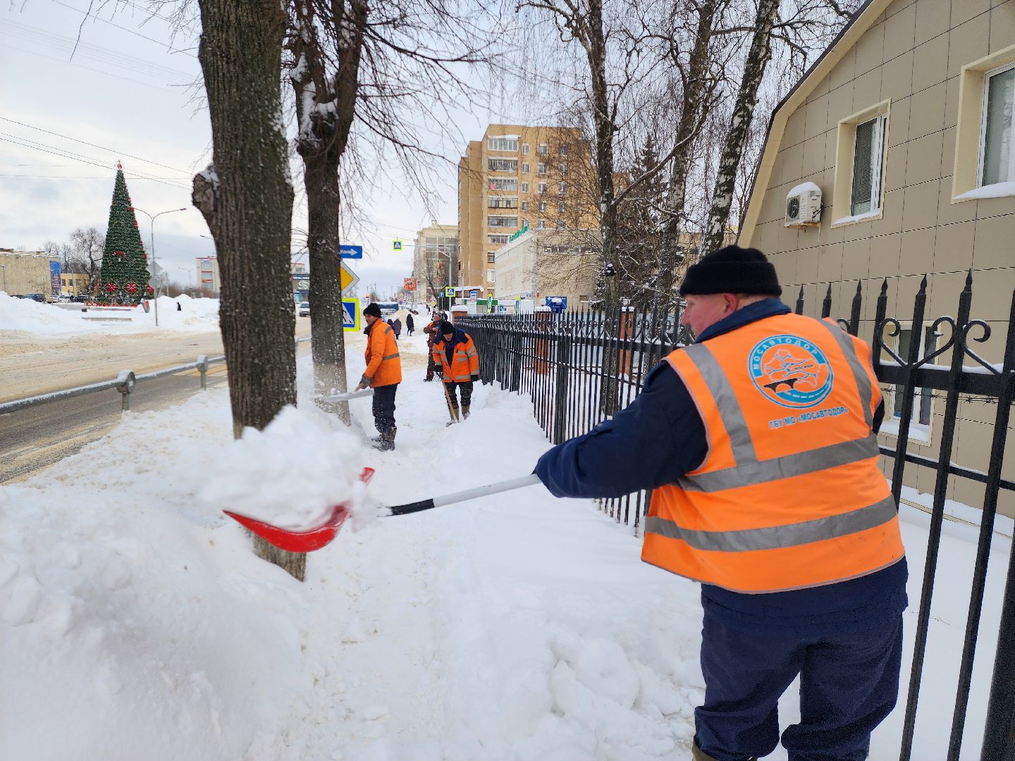 снегопад, уборка снега,коммунальная техника, коммунальщики, руза, рузский городской округ, московская область, благоустройство,