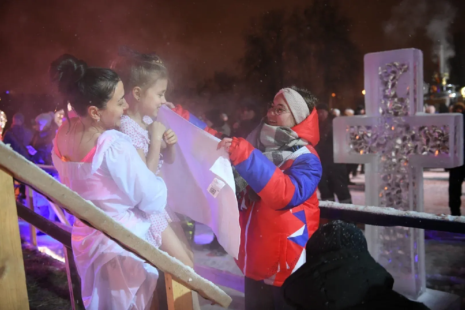 химки, крещение господне, крещенские купания, купели, общество, праздник,