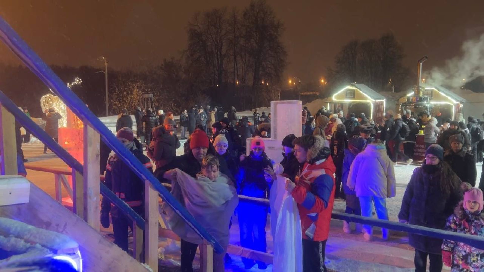 химки, крещение господне, крещенские купания, купели, общество, праздник,