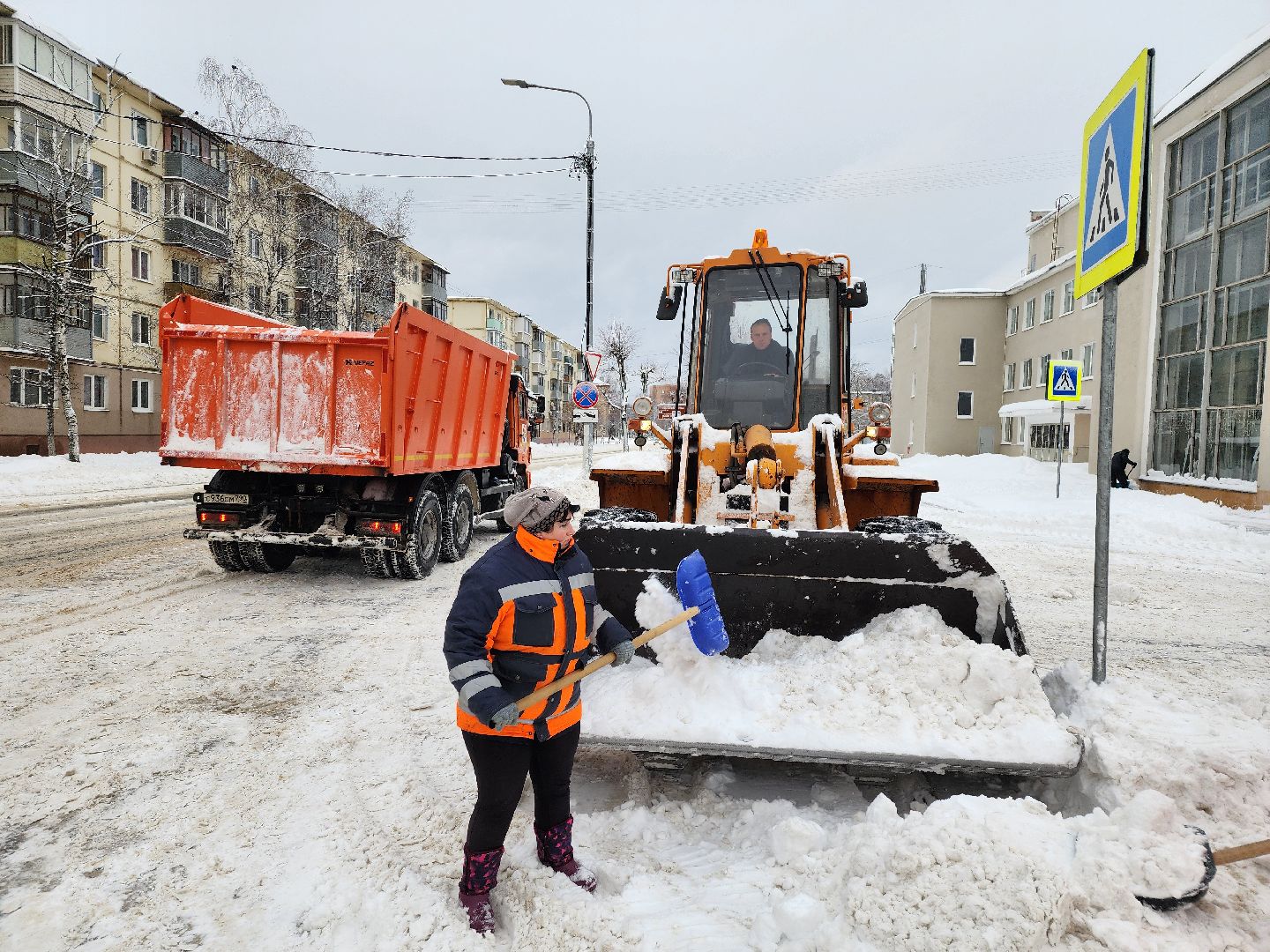 серпухов, Подмосковье, убирают снег, Комбинат Благоустройства,