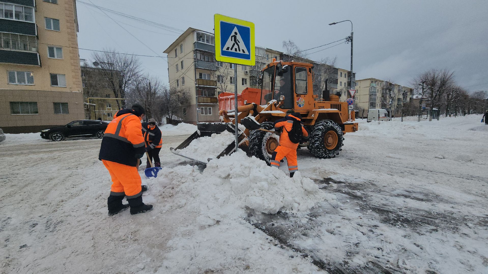 серпухов, Подмосковье, убирают снег, Комбинат Благоустройства,