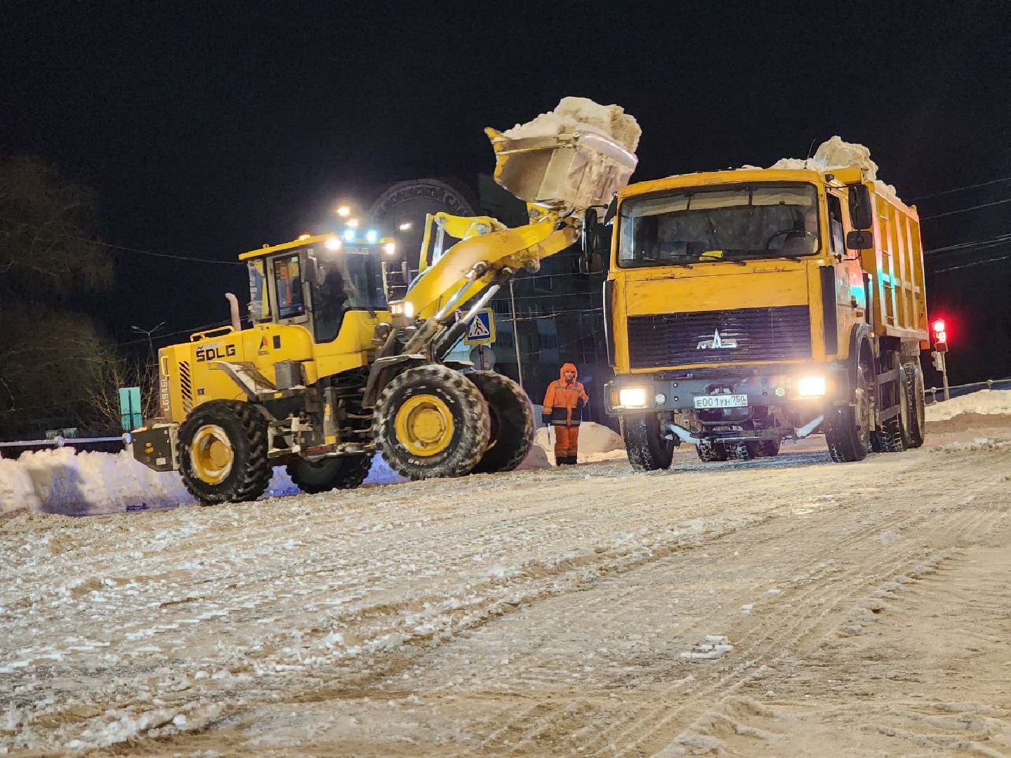 можайск, можайской городской округ, подмосковье, снег, уборка снега, метель, снежные завалы, ЖКХ, спецтехника, коммунальные службы,