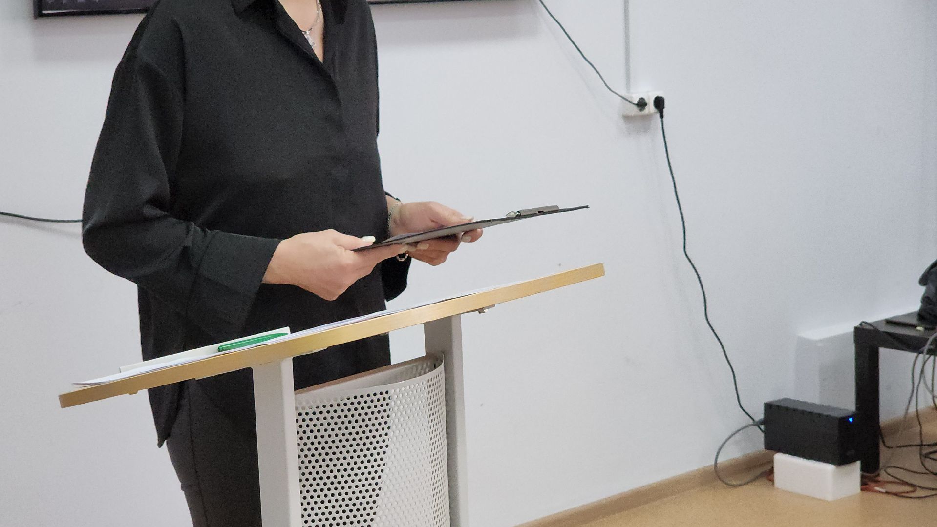 волоколамск, библиотека, депутат, московская областная дума, память, вов, война, день освобождения, мероприятие,