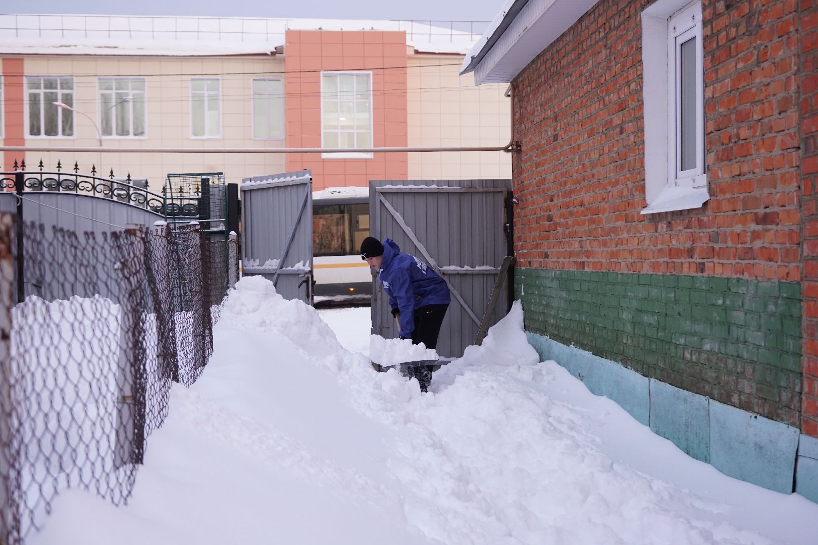 Егорьевск, помощь, снег, уборка, пенсионер, активное долголетие, волонтер,
