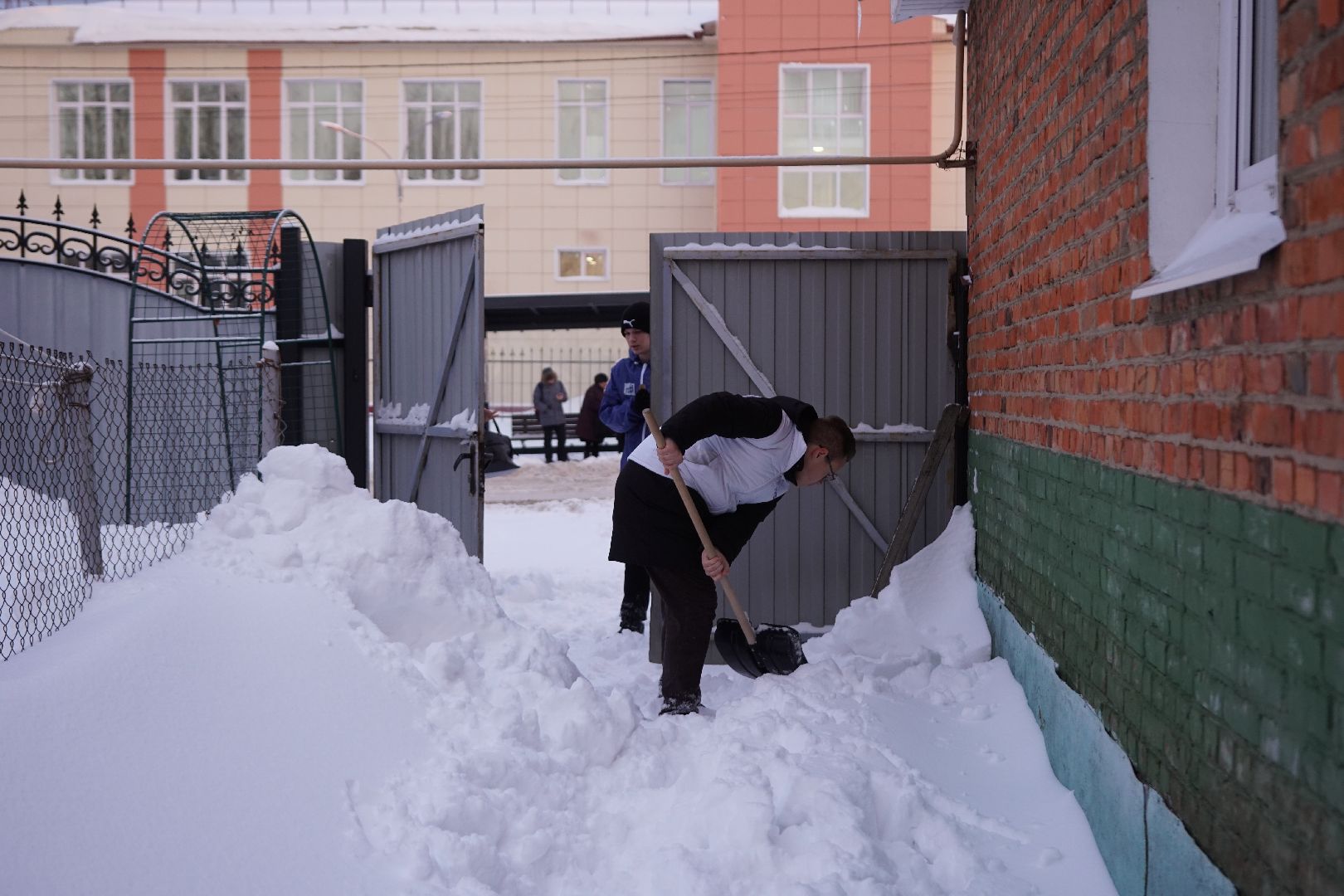 Егорьевск, помощь, снег, уборка, пенсионер, активное долголетие, волонтер,