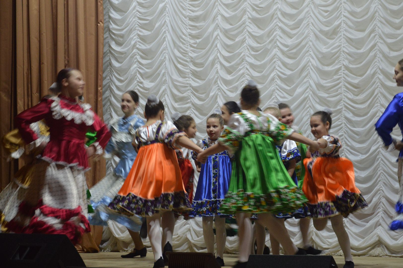 С гармонью для победы, шатура, городской округ культура, концерт, казачья песня, народные танцы, петровское,