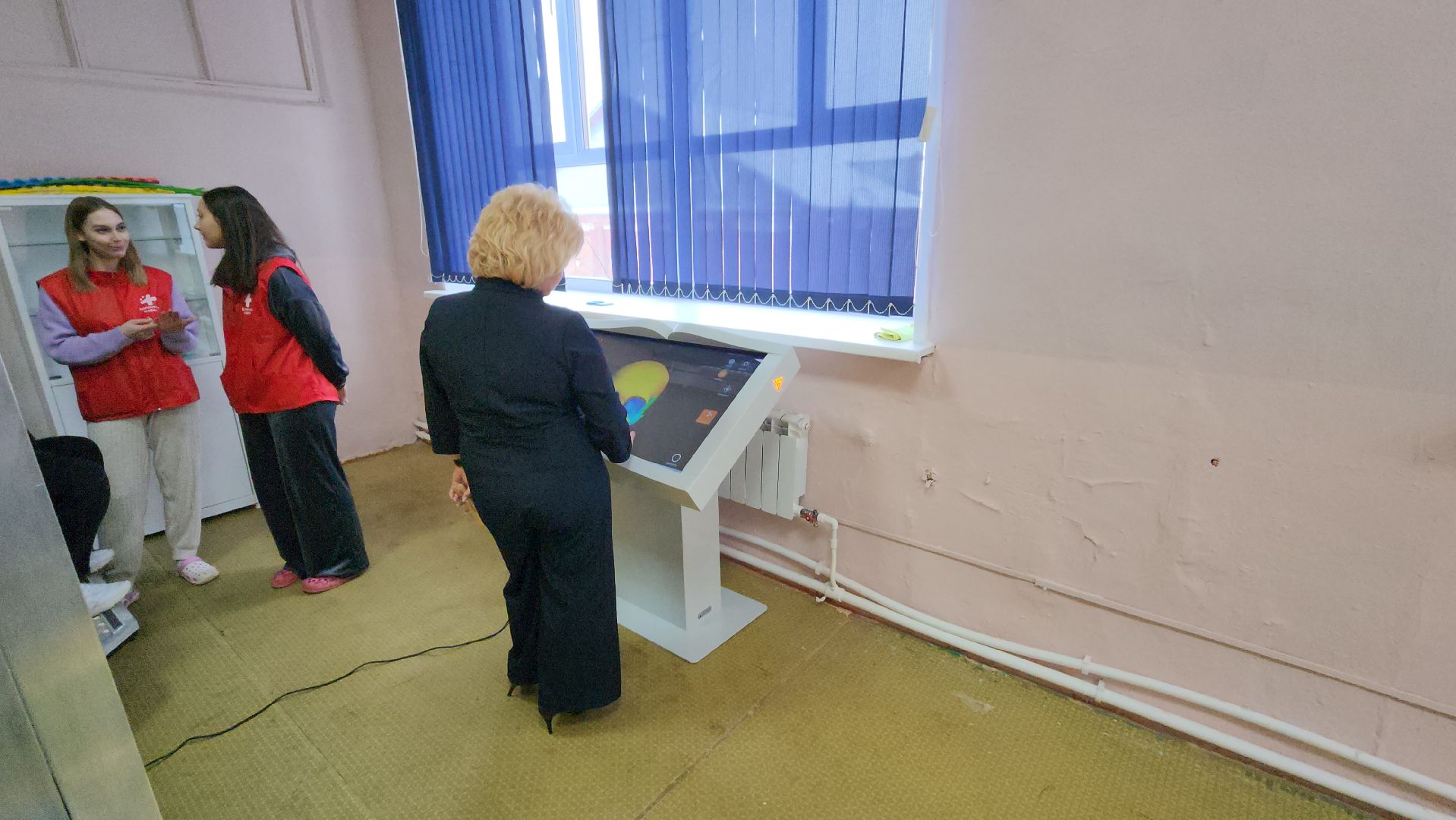 медицинский колледж, серпухов, интерактивный стол, образование, учебное оборудование,