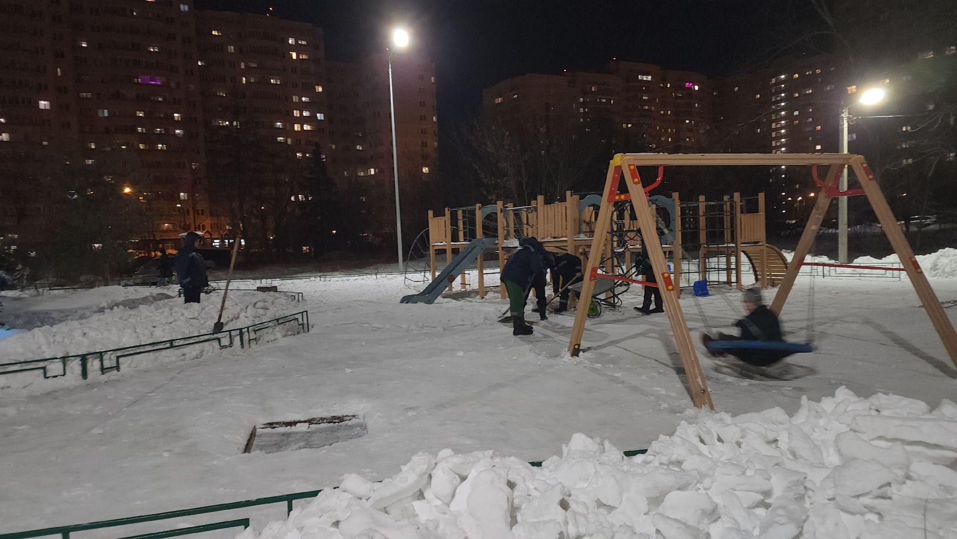 выездная администрация,долгопрудный, Хлебниково, каток, уборка снега,