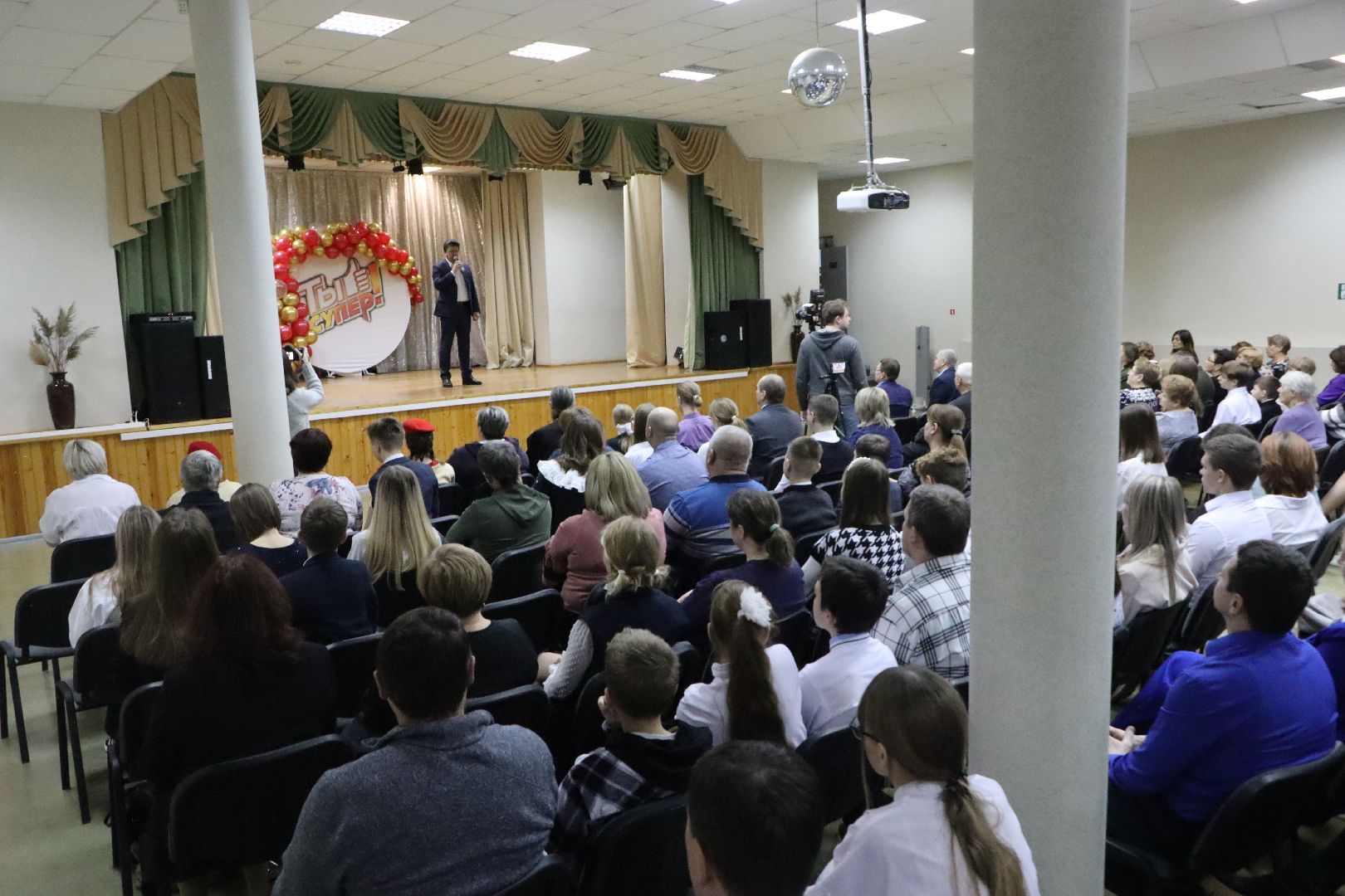 серебряные пруды, подмосковье, дети, школа, ученики, стипендия главы, деньги, помощь, образование, школьная жизнь, школьники,