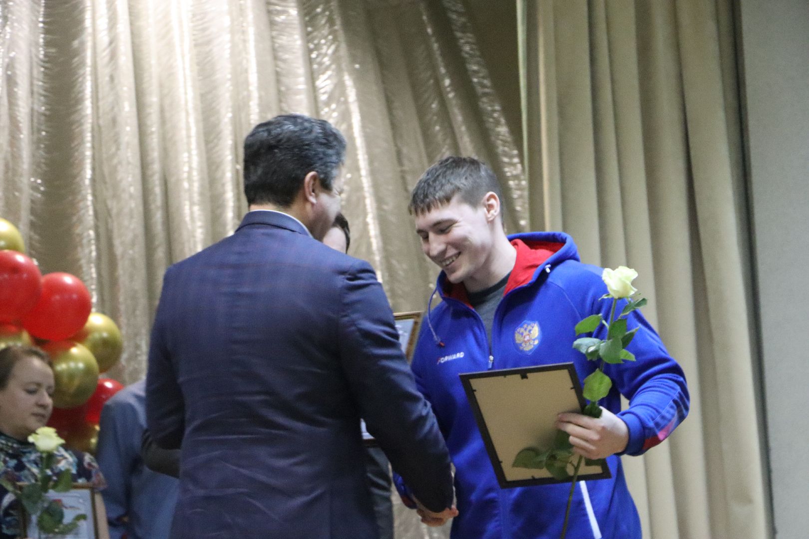 серебряные пруды, подмосковье, дети, школа, ученики, стипендия главы, деньги, помощь, образование, школьная жизнь, школьники,