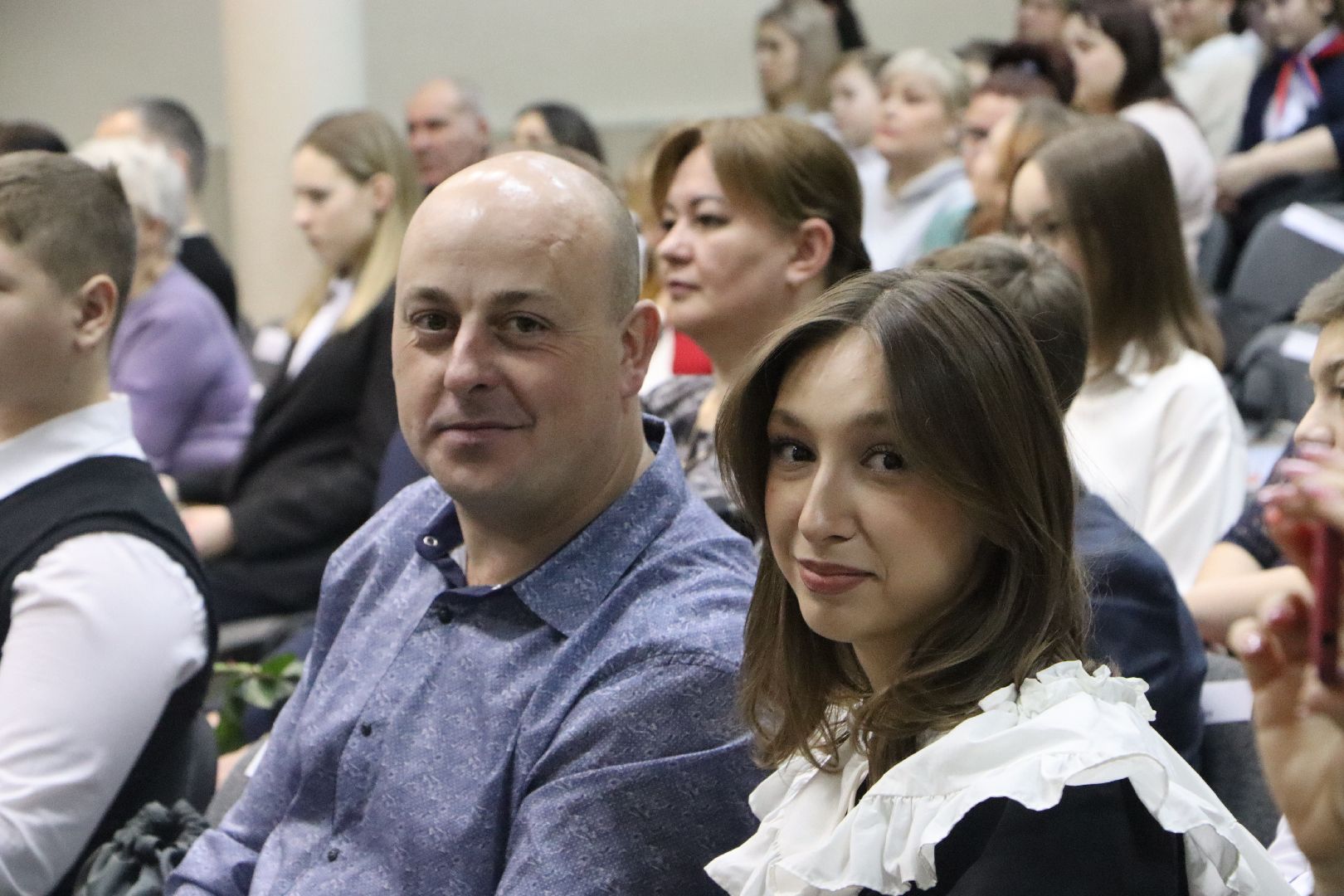 серебряные пруды, подмосковье, дети, школа, ученики, стипендия главы, деньги, помощь, образование, школьная жизнь, школьники,