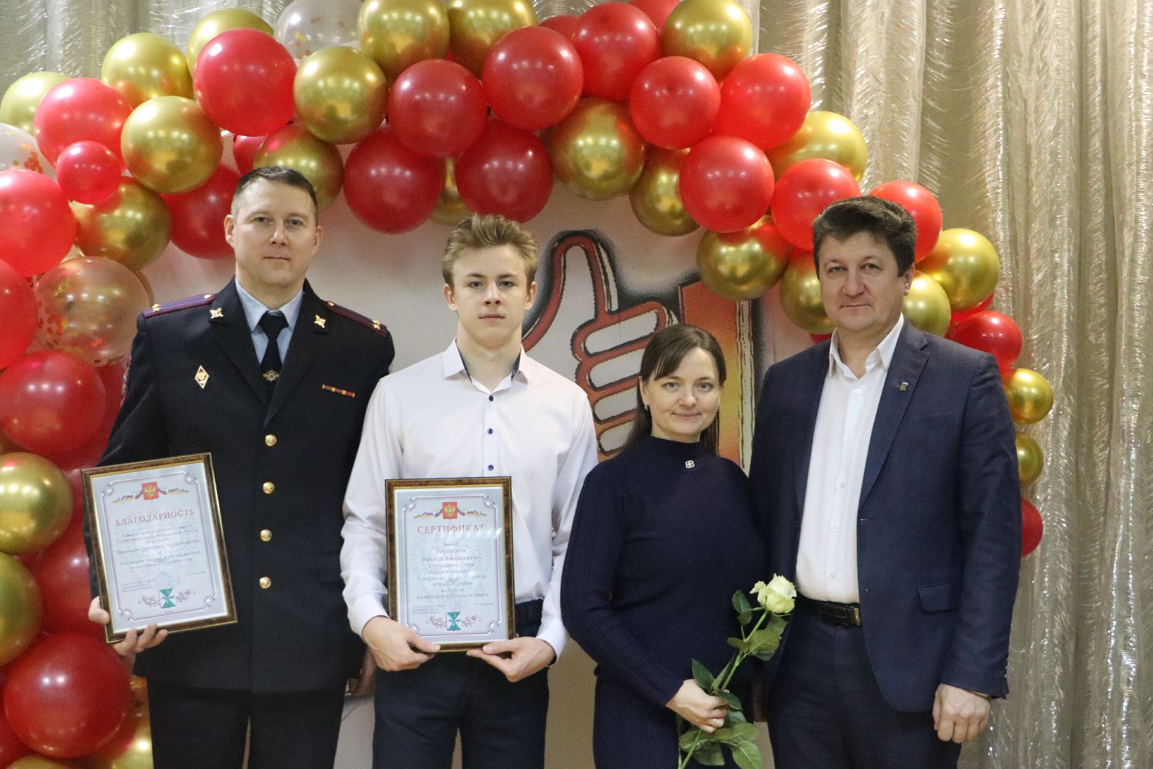 серебряные пруды, подмосковье, дети, школа, ученики, стипендия главы, деньги, помощь, образование, школьная жизнь, школьники,