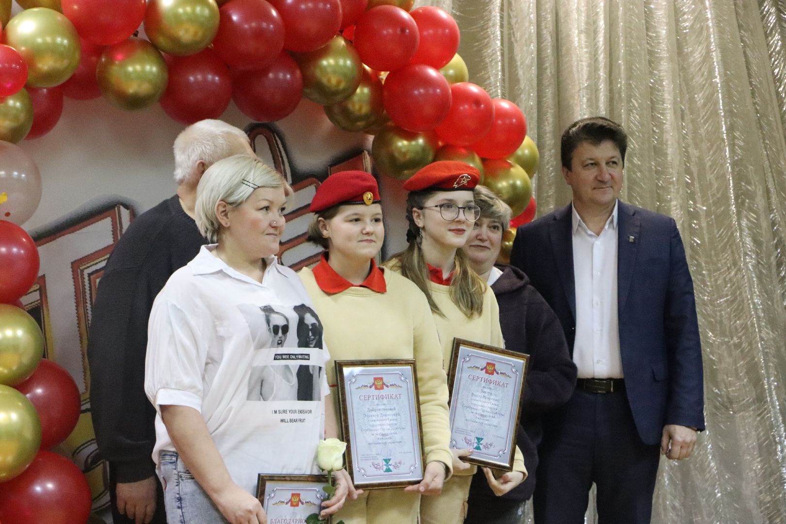 серебряные пруды, подмосковье, дети, школа, ученики, стипендия главы, деньги, помощь, образование, школьная жизнь, школьники,