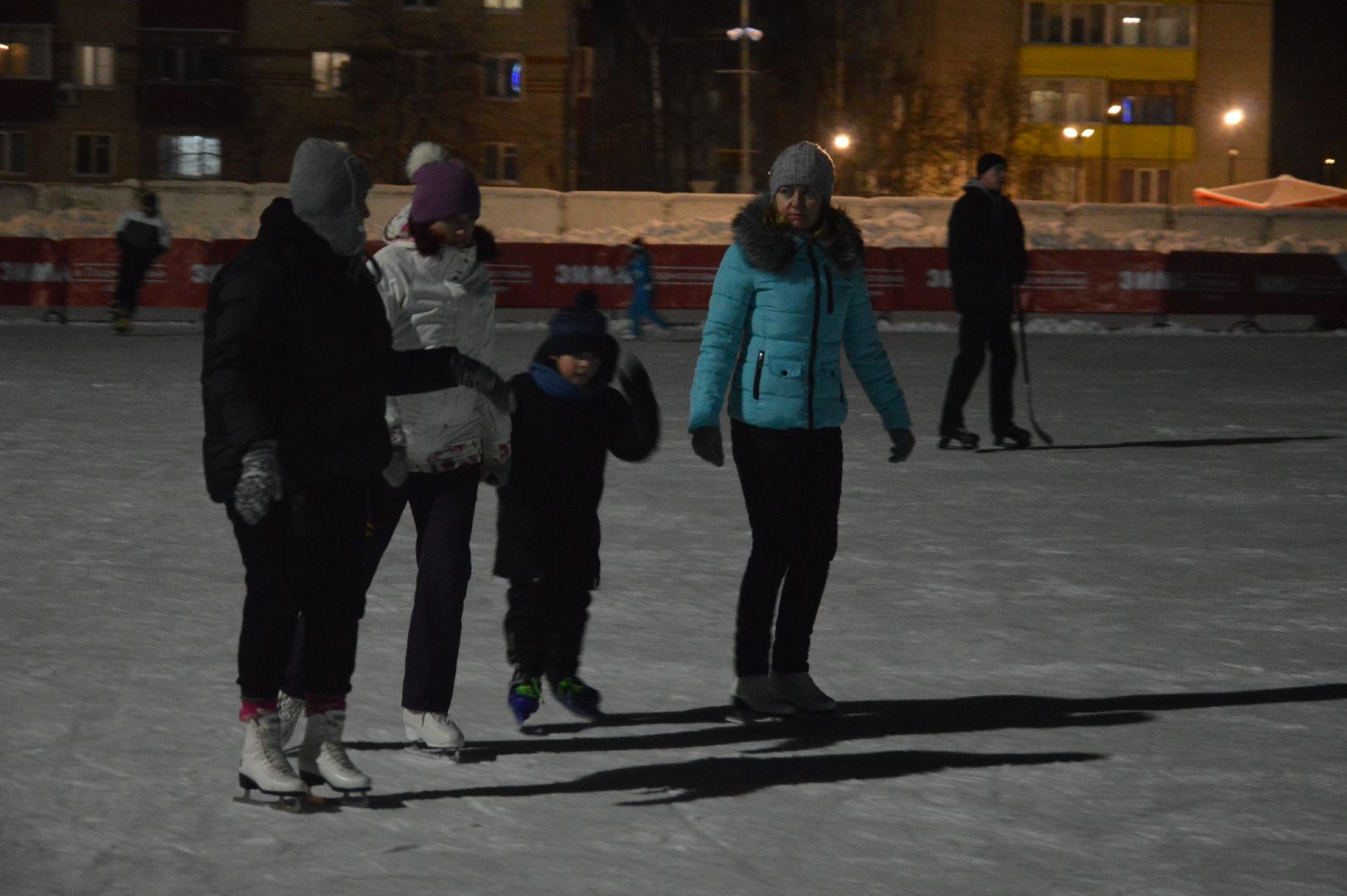 шатура, каток, каток в центре города, ледовое шоу авербуха, чемпионы, горячий лед,