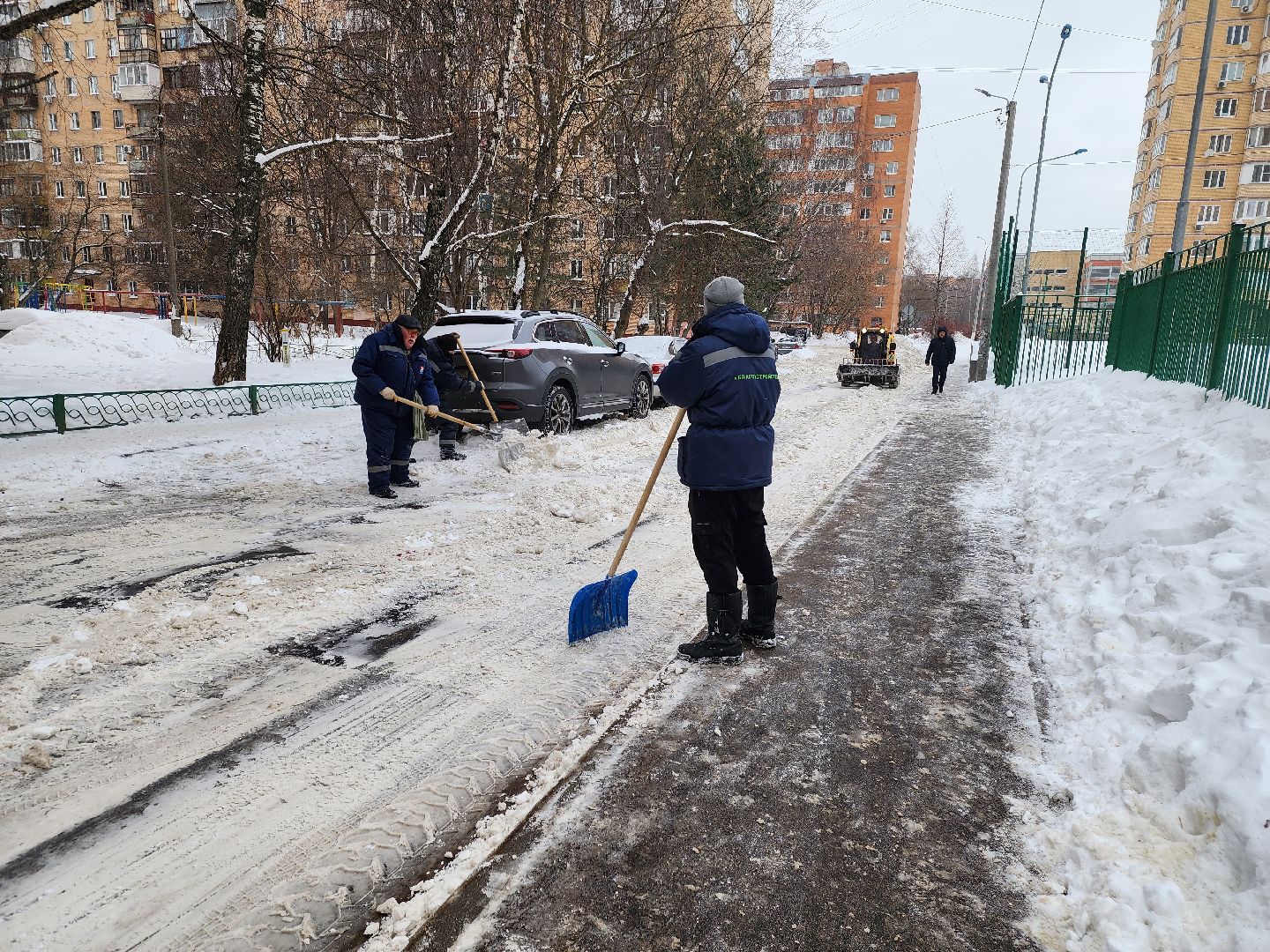 долгопрудный, трактор, погрузчик, мбу благоустройство,