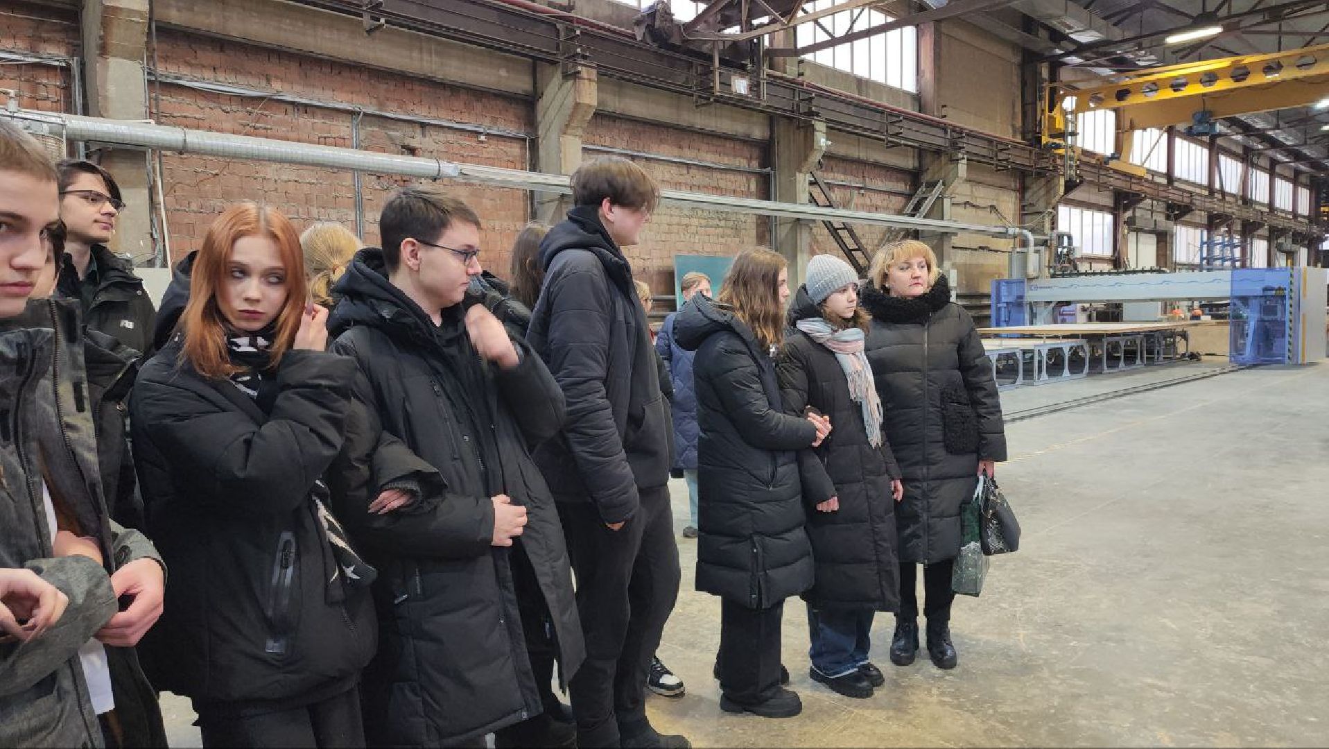 мытищи, молодежный центр импульс, экскурсия для школьников, Мытищинский приборостроительный завод, спецтехника,