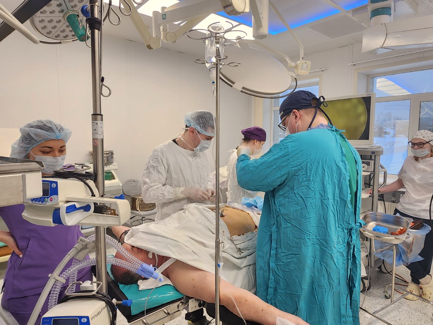 хирургия, малоинвазивные операции,