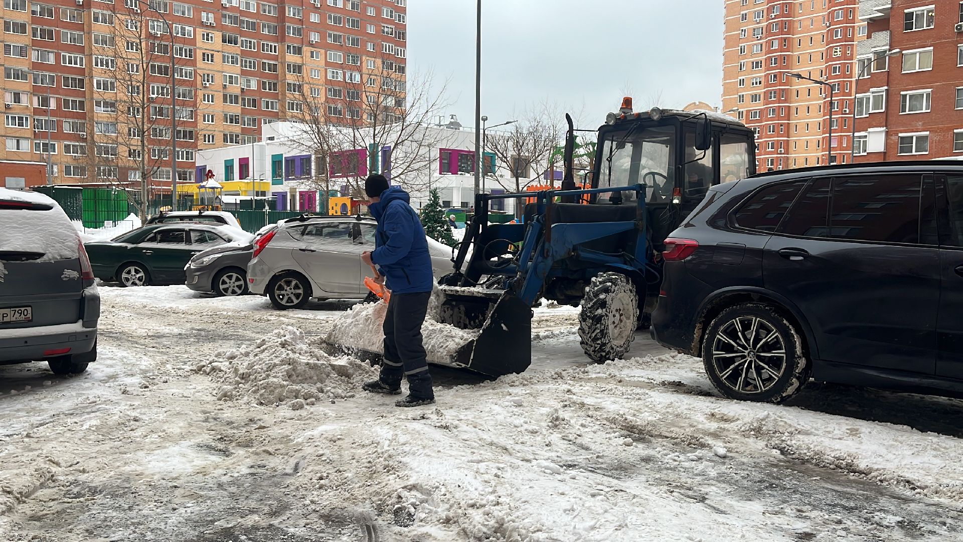 снегопад, уборка, уборка дворов,