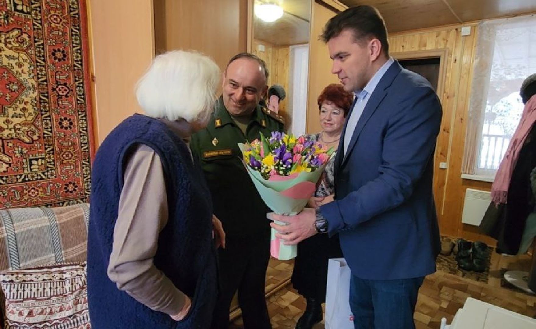 можайск, можайский городской округ, подмосковье, ленинград, блокада ленинграда, блокадники, ветераны, глава округа, юбилейная медаль, поздравления, история,