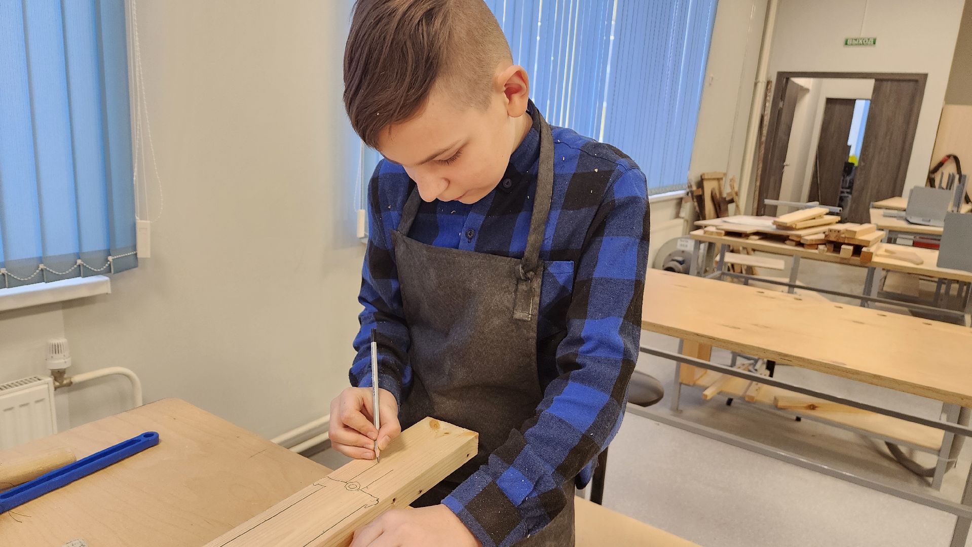 Подмосковье, Городской округ Пушкинский, Ивантеевка, Образование, ремесло, Столярное дело,