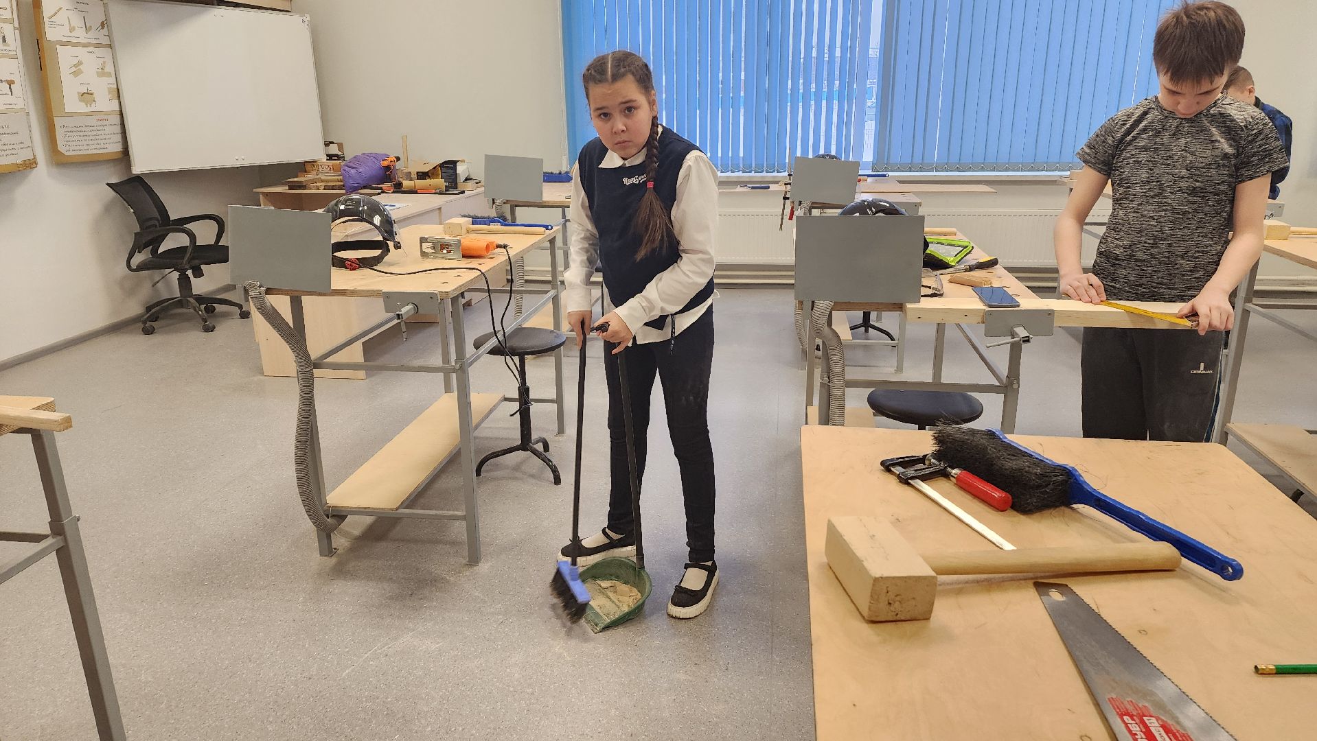 Подмосковье, Городской округ Пушкинский, Ивантеевка, Образование, ремесло, Столярное дело,